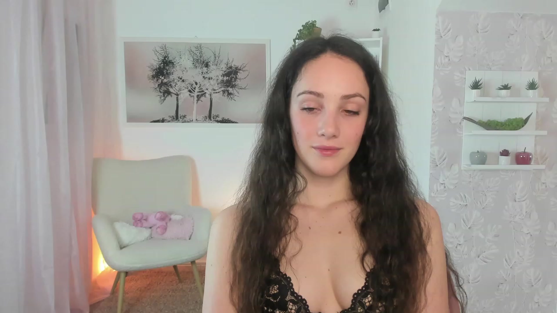 Gallery image thumbnail from Sophie_Rain18's myfreecams stream on, 03/22/2023, 19:12 image 8 of 20