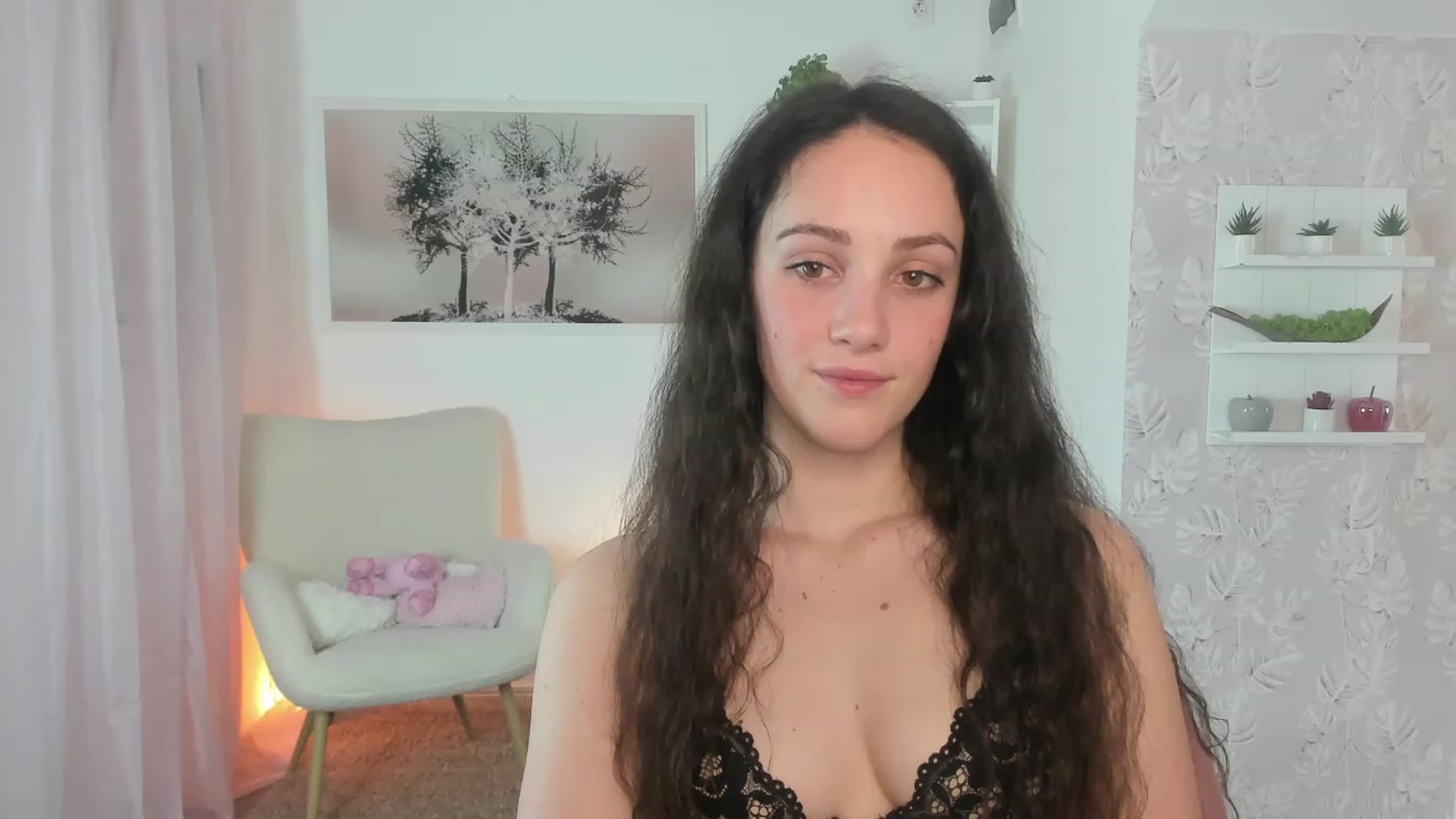 Gallery image thumbnail from Sophie_Rain18's myfreecams stream on, 03/22/2023, 19:12 image 6 of 20