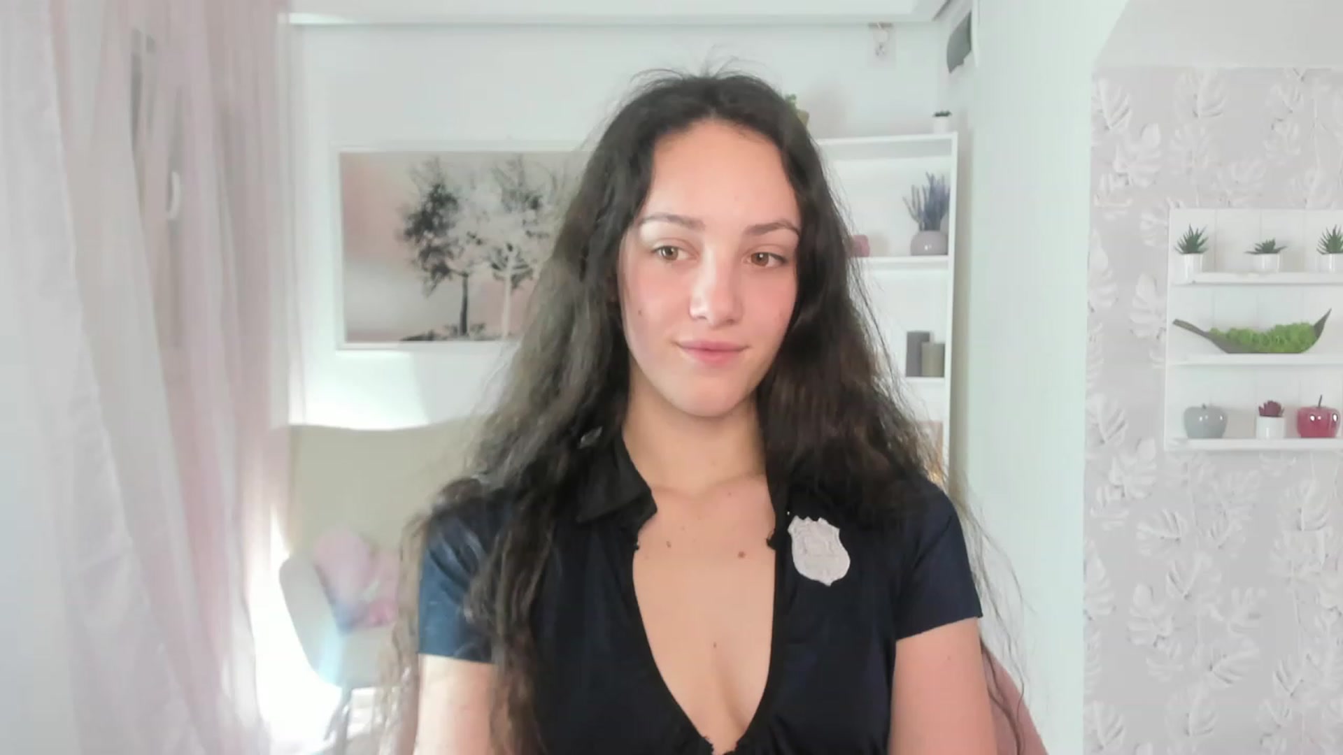 Gallery image thumbnail from Sophie_Rain18's myfreecams stream on, 03/28/2023, 17:25 image 16 of 20