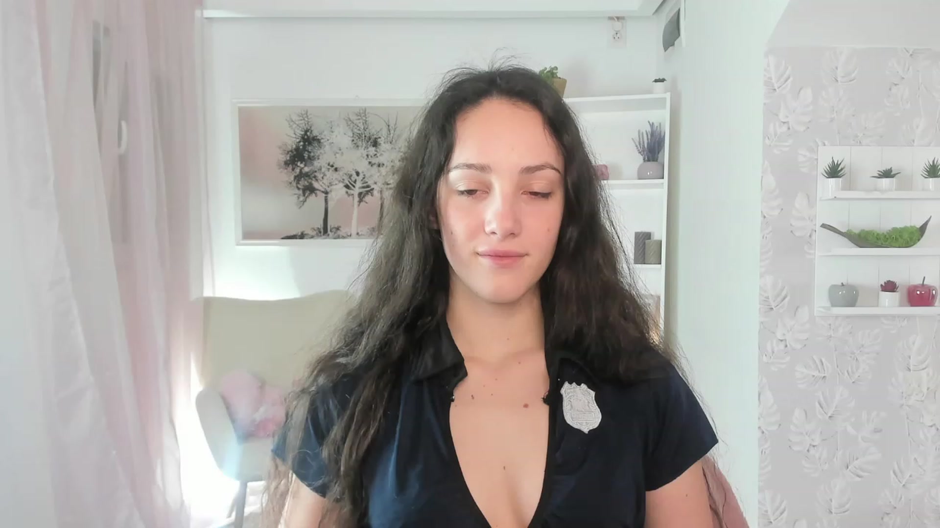 Gallery image thumbnail from Sophie_Rain18's myfreecams stream on, 03/28/2023, 17:25 image 18 of 20