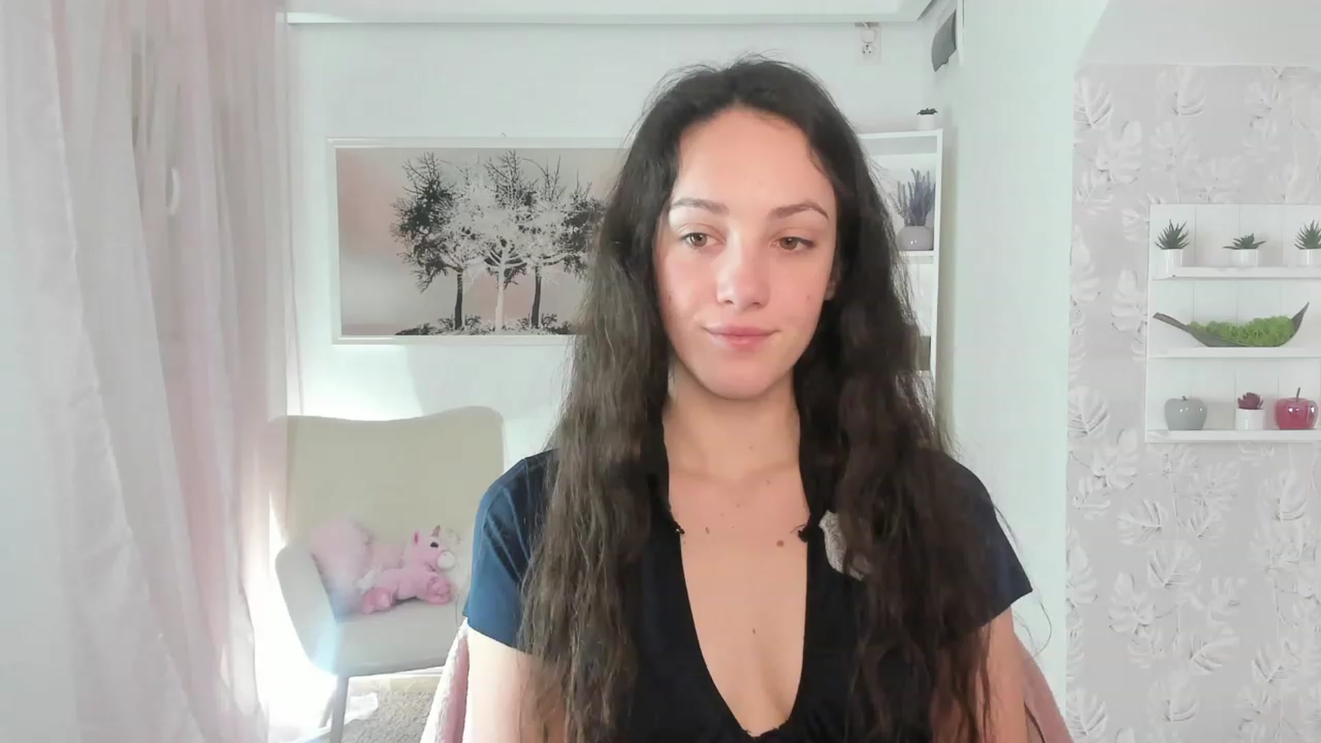 Gallery image thumbnail from Sophie_Rain18's myfreecams stream on, 03/28/2023, 18:01 image 6 of 20