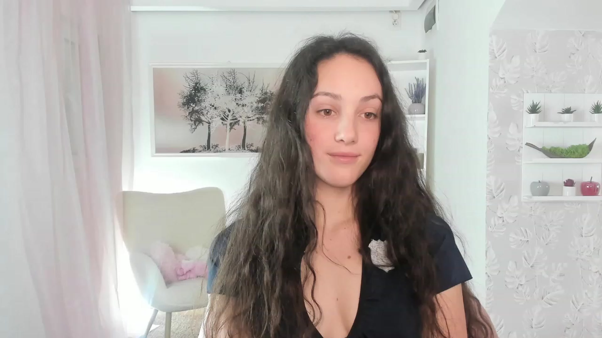Gallery image thumbnail from Sophie_Rain18's myfreecams stream on, 03/28/2023, 18:25 image 20 of 20