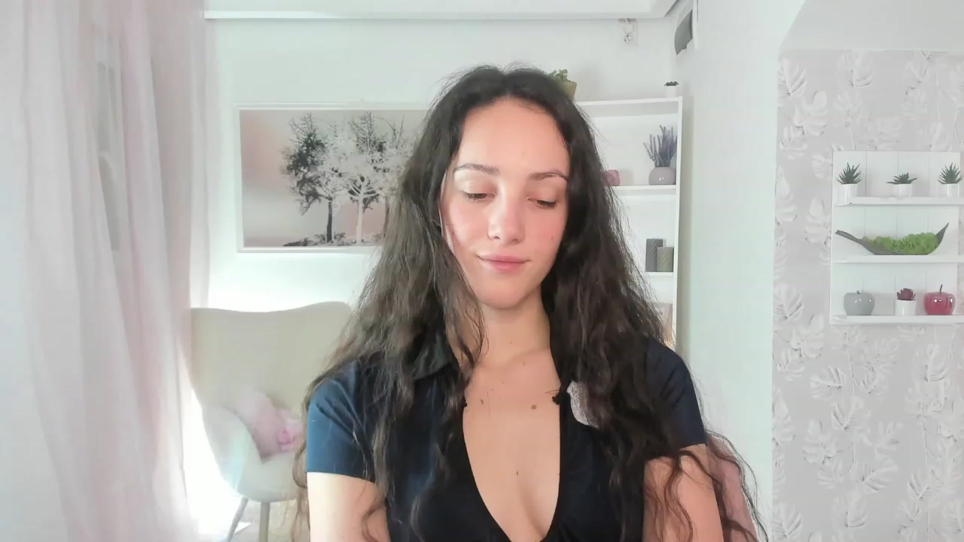 Gallery image thumbnail from Sophie_Rain18's myfreecams stream on, 03/28/2023, 19:37 image 12 of 20