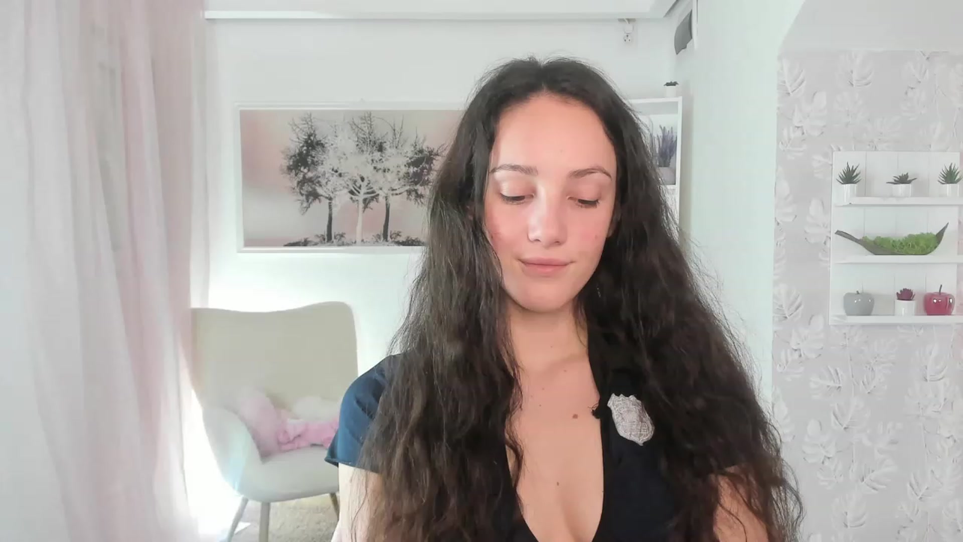 Gallery image thumbnail from Sophie_Rain18's myfreecams stream on, 03/28/2023, 19:37 image 5 of 20