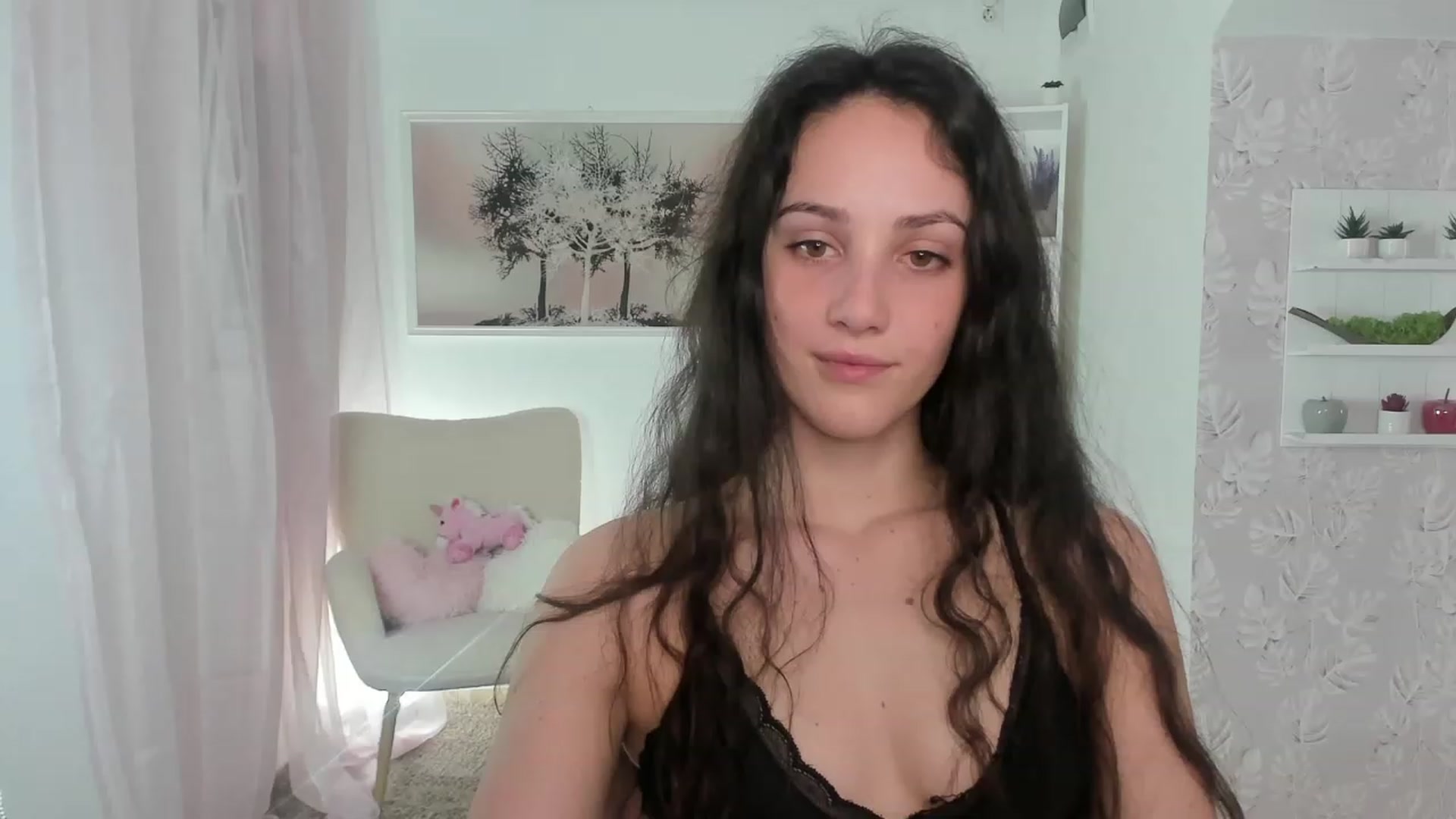 Gallery image thumbnail from Sophie_Rain18's myfreecams stream on, 04/03/2023, 14:57 image 17 of 20
