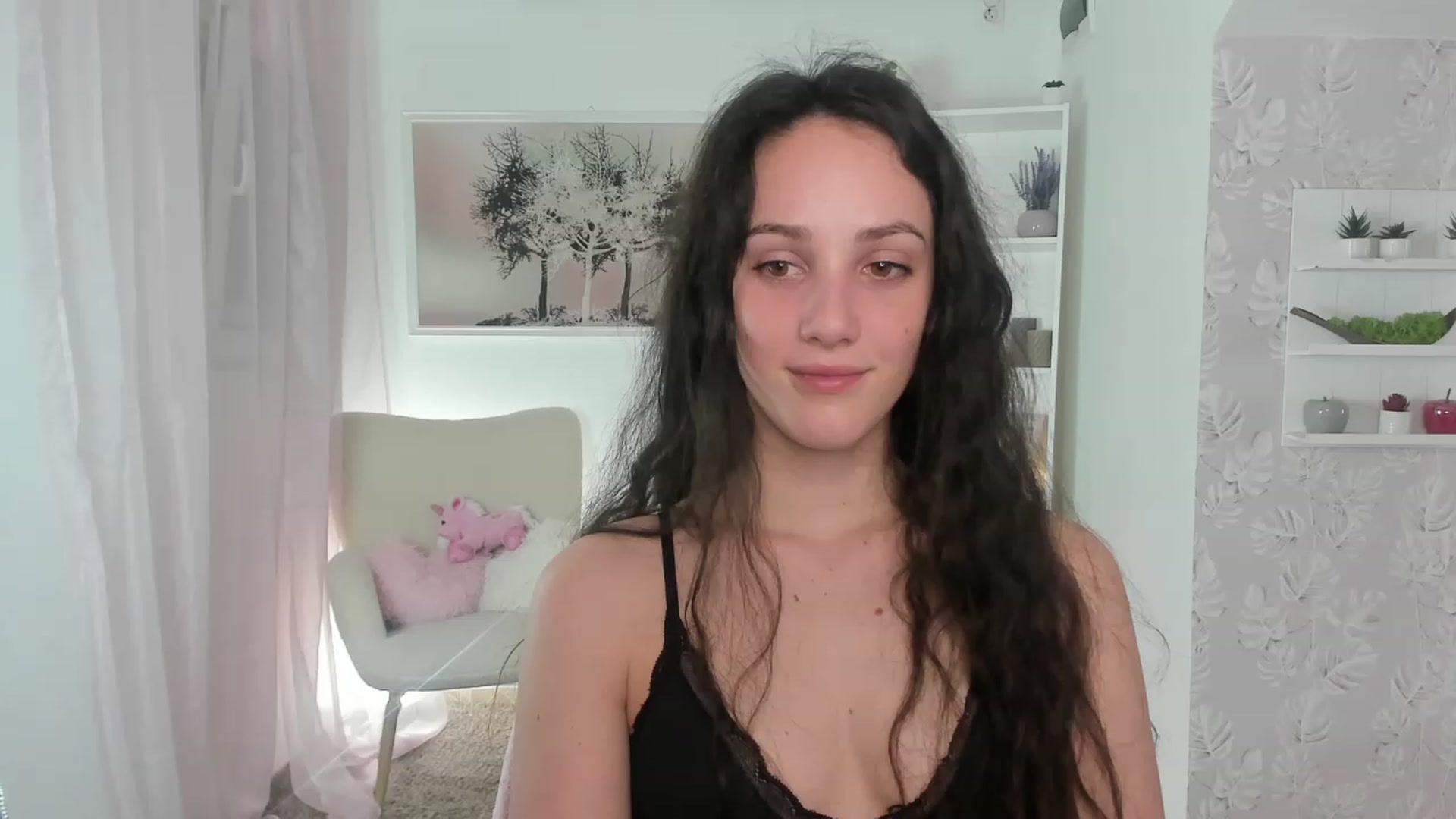 Gallery image thumbnail from Sophie_Rain18's myfreecams stream on, 04/03/2023, 14:57 image 6 of 20