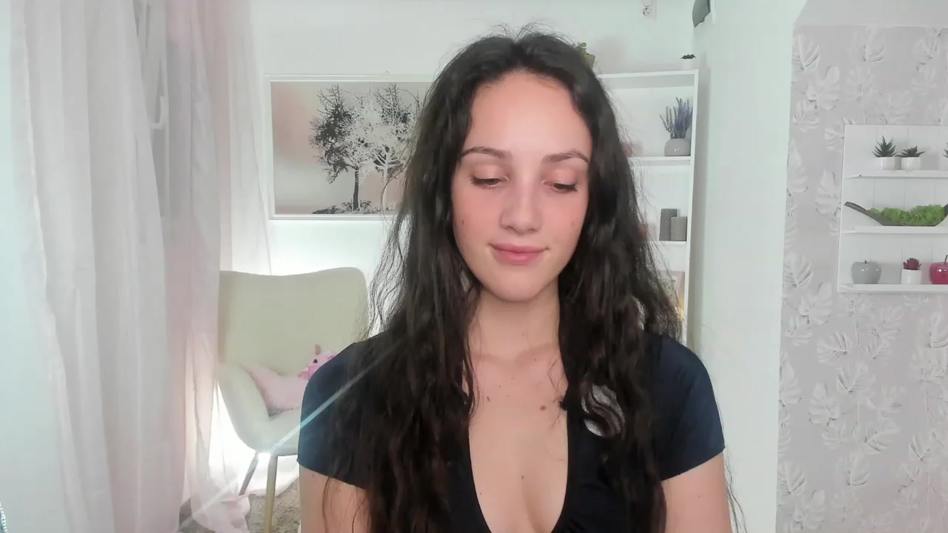 Gallery image thumbnail from Sophie_Rain18's myfreecams stream on, 04/03/2023, 15:55 image 4 of 20