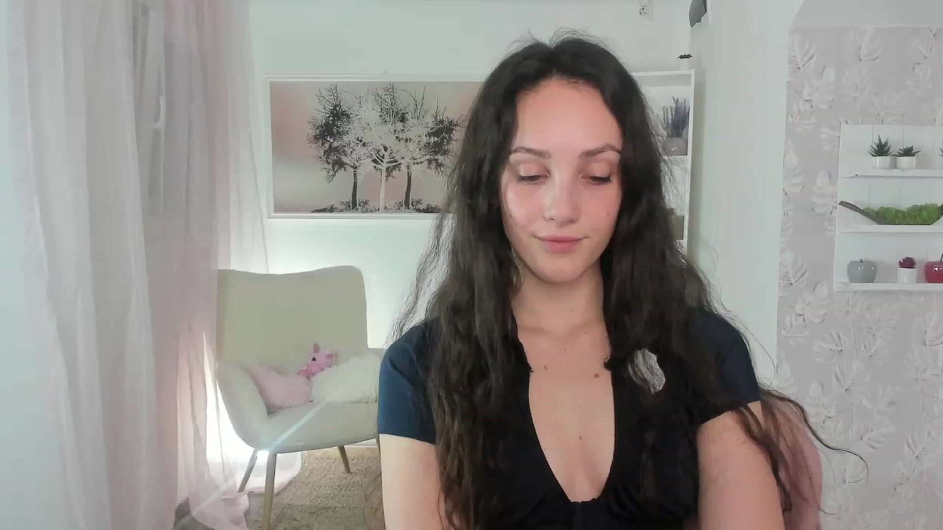 Gallery image thumbnail from Sophie_Rain18's myfreecams stream on, 04/03/2023, 17:47 image 14 of 20