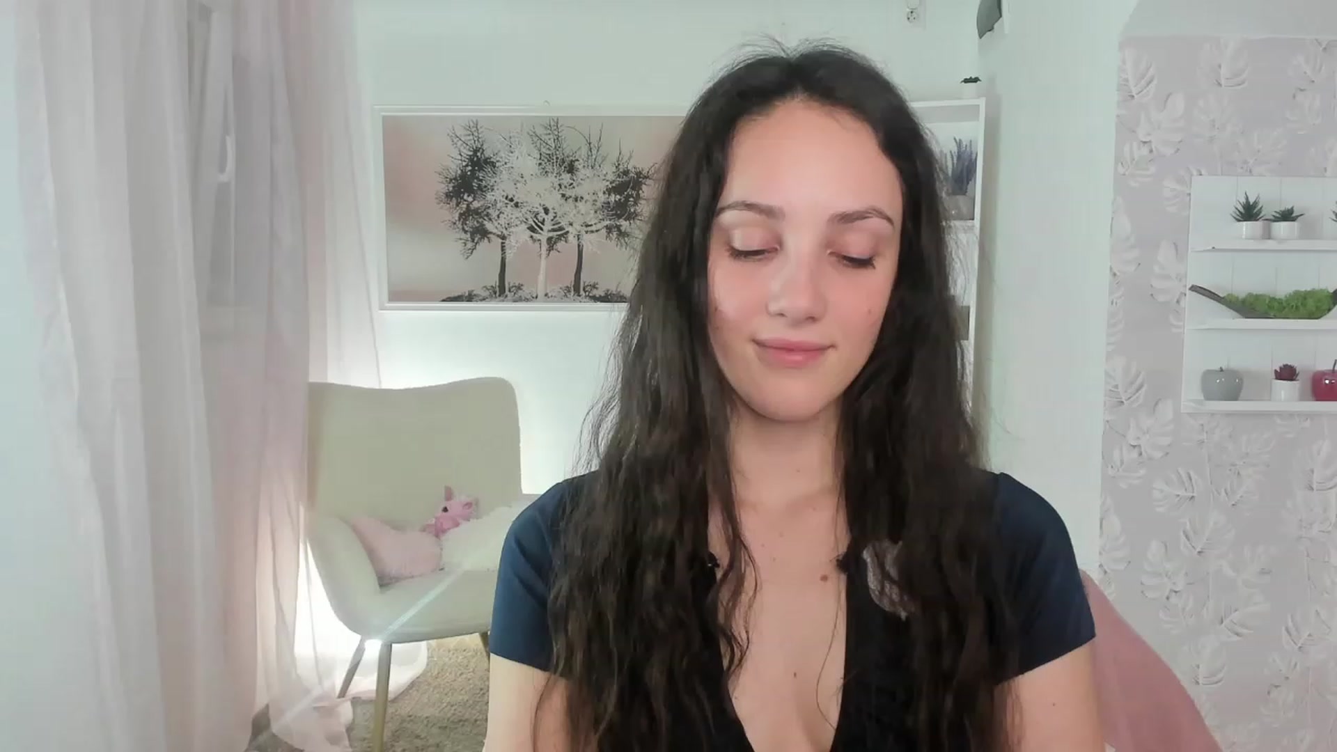 Gallery image thumbnail from Sophie_Rain18's myfreecams stream on, 04/03/2023, 17:47 image 1 of 20