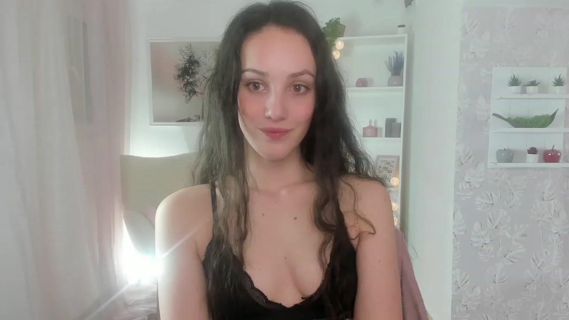 Gallery image thumbnail from Sophie_Rain18's myfreecams stream on, 04/05/2023, 16:39 image 4 of 20