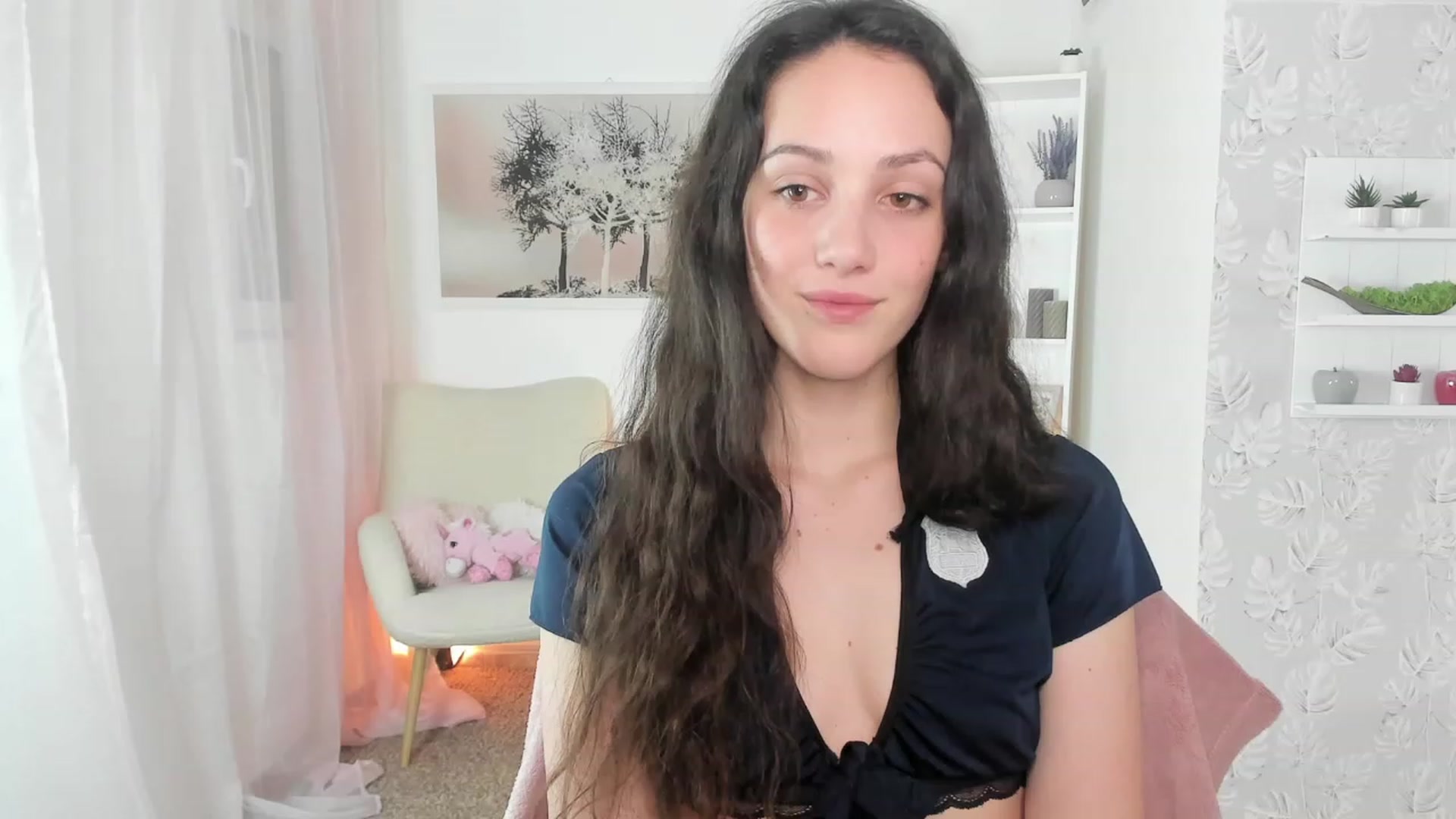 Gallery image thumbnail from Sophie_Rain18's myfreecams stream on, 04/06/2023, 16:49 image 19 of 20