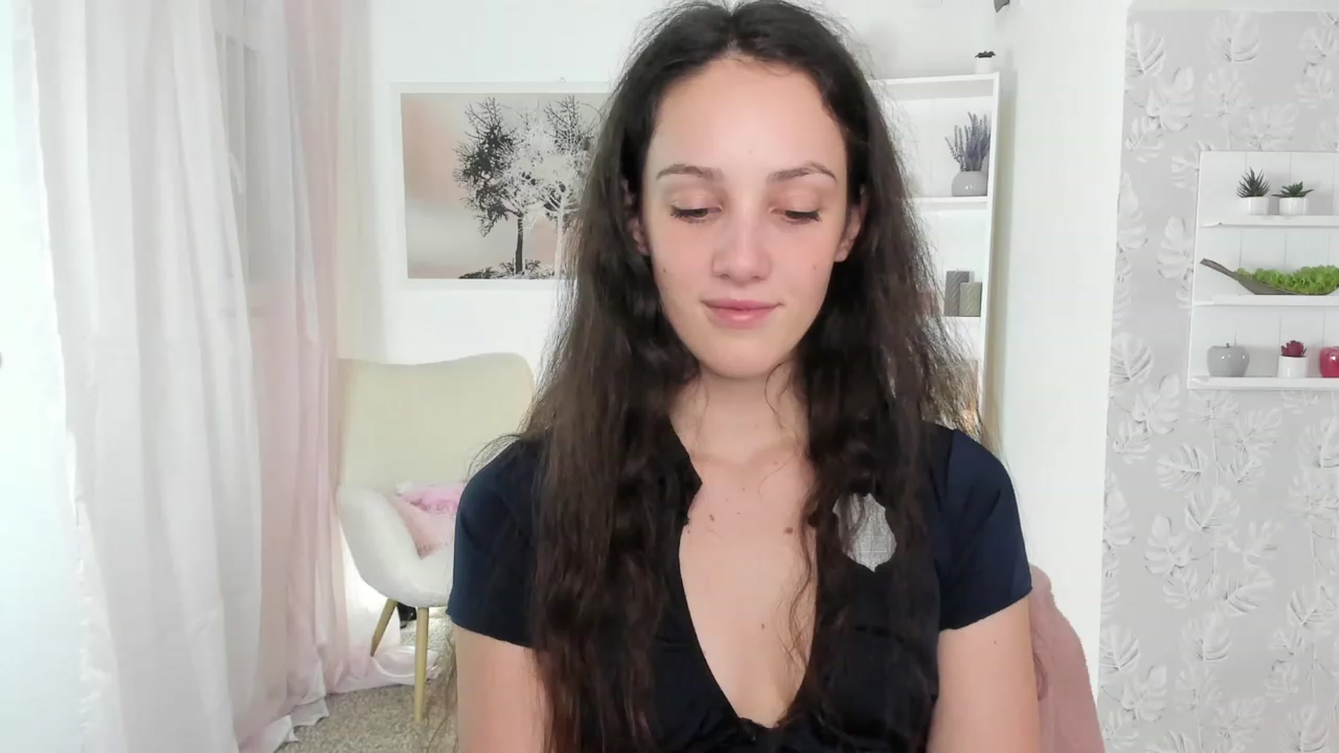 Gallery image thumbnail from Sophie_Rain18's myfreecams stream on, 04/10/2023, 14:20 image 19 of 20