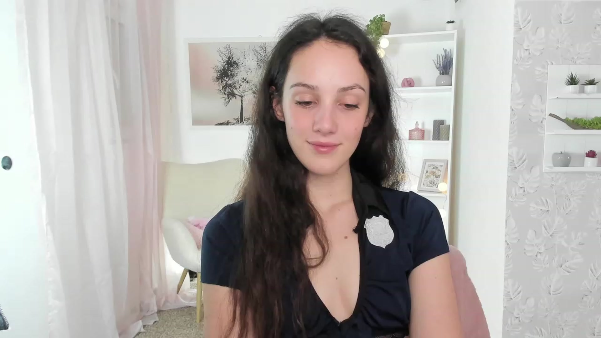 Gallery image thumbnail from Sophie_Rain18's myfreecams stream on, 04/10/2023, 15:06 image 4 of 20