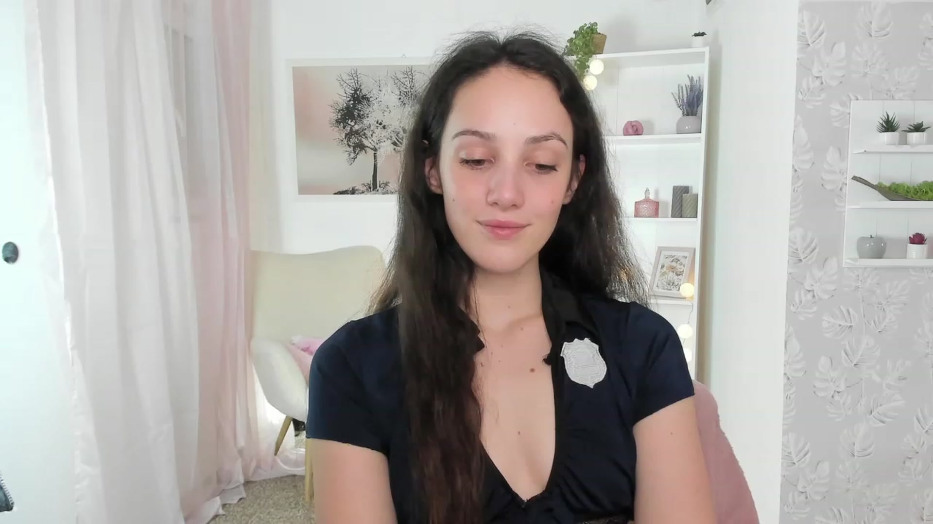 Gallery image thumbnail from Sophie_Rain18's myfreecams stream on, 04/10/2023, 15:06 image 8 of 20