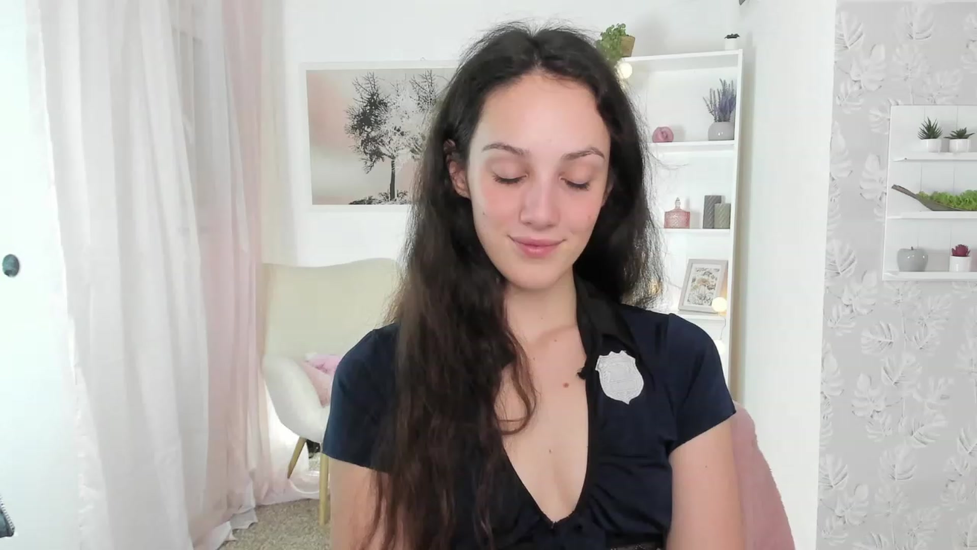Gallery image thumbnail from Sophie_Rain18's myfreecams stream on, 04/10/2023, 15:06 image 3 of 20
