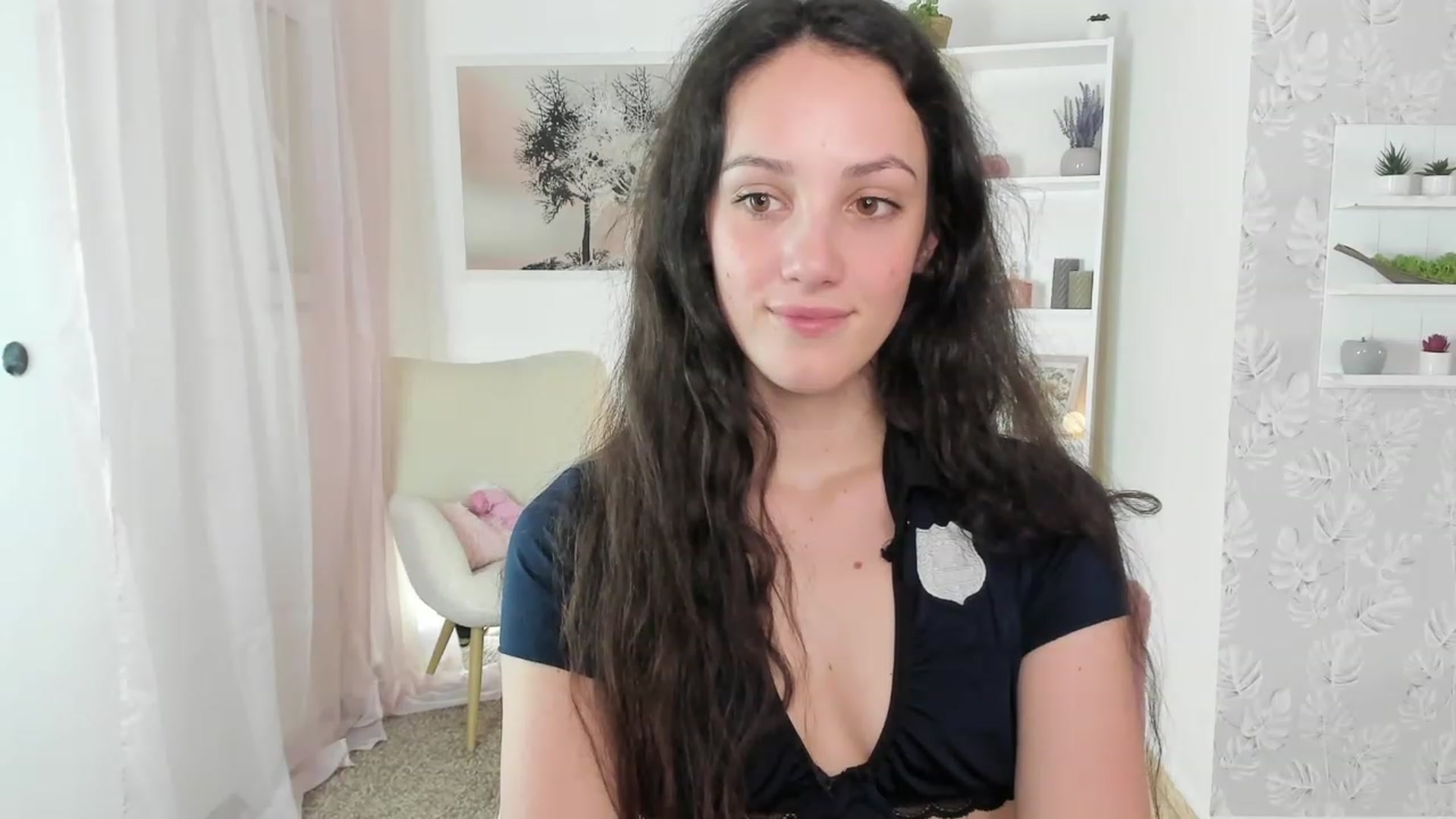 Gallery image thumbnail from Sophie_Rain18's myfreecams stream on, 04/10/2023, 18:13 image 10 of 20
