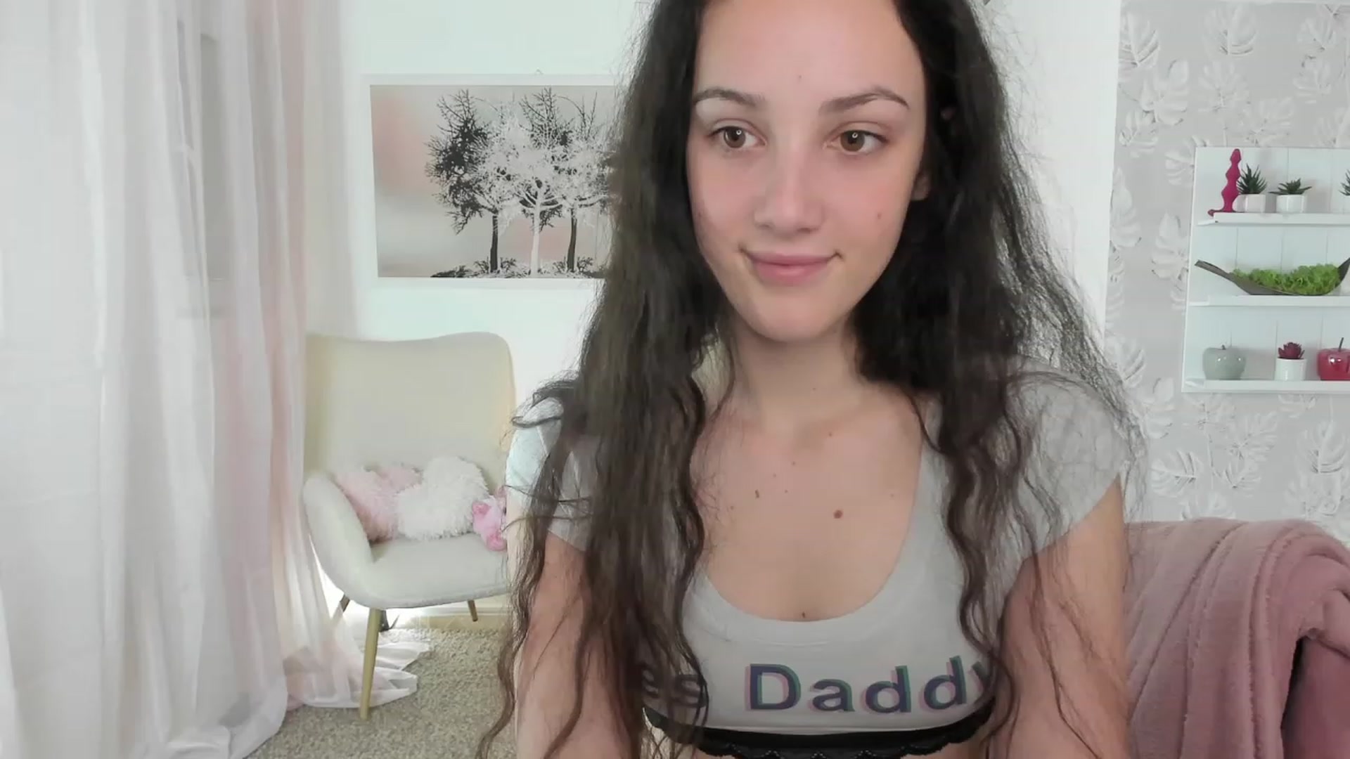 Gallery image thumbnail from Sophie_Rain18's myfreecams stream on, 04/12/2023, 14:47 image 16 of 20