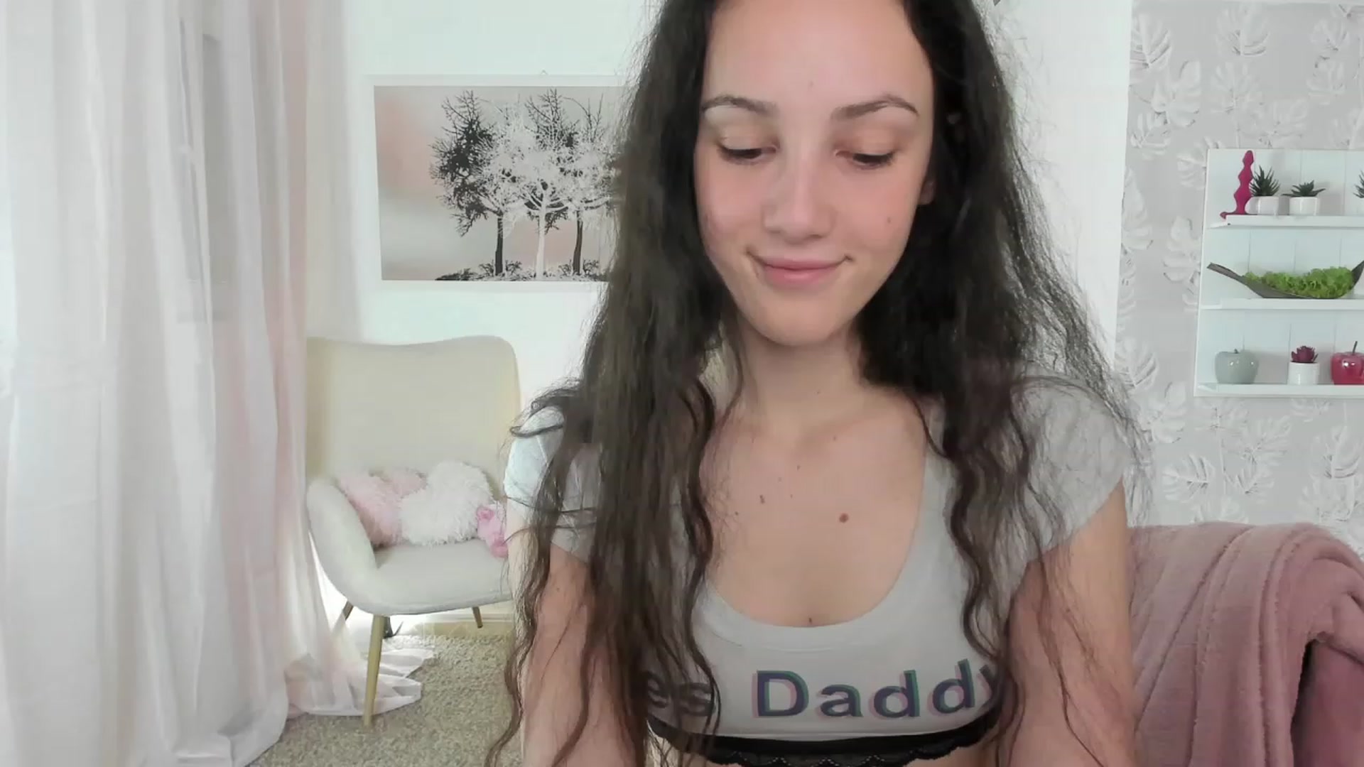 Gallery image thumbnail from Sophie_Rain18's myfreecams stream on, 04/12/2023, 14:47 image 17 of 20