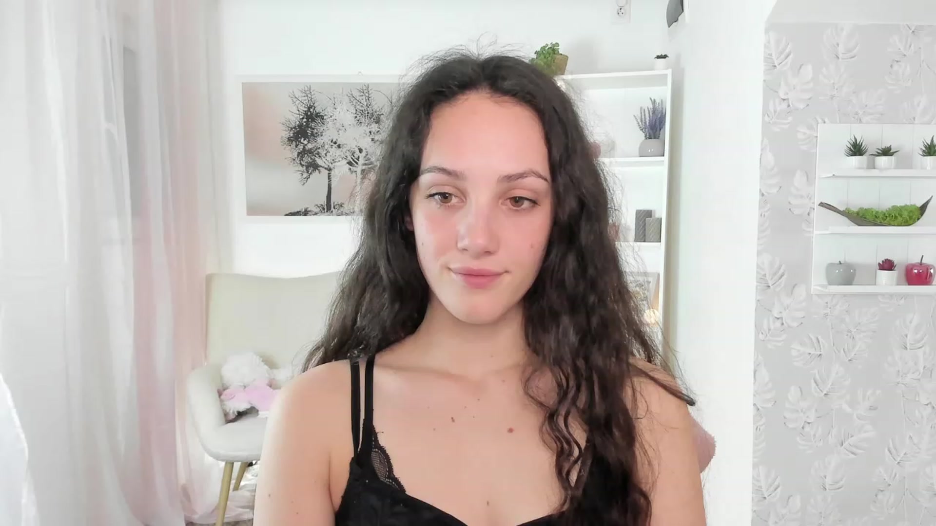 Gallery image thumbnail from Sophie_Rain18's myfreecams stream on, 04/18/2023, 15:55 image 15 of 20