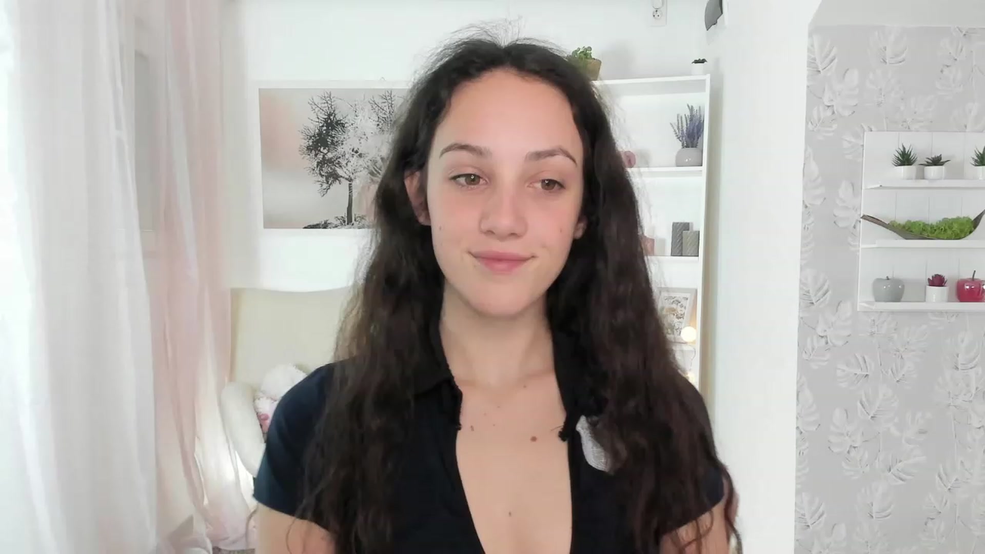 Gallery image thumbnail from Sophie_Rain18's myfreecams stream on, 04/19/2023, 14:52 image 17 of 20