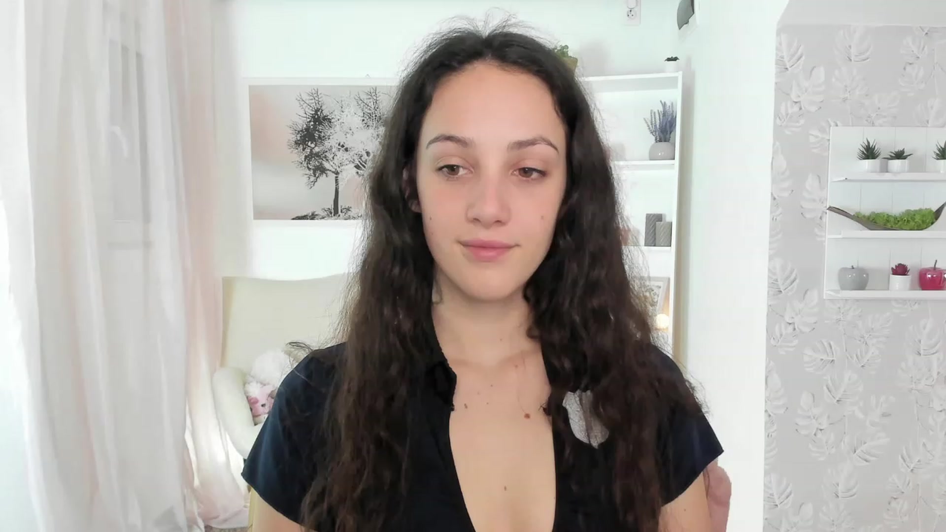 Gallery image thumbnail from Sophie_Rain18's myfreecams stream on, 04/19/2023, 14:52 image 5 of 20