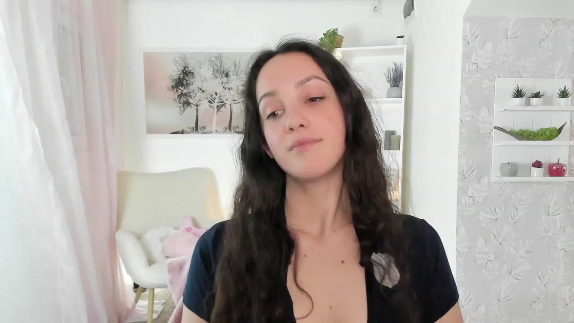 Gallery image thumbnail from Sophie_Rain18's myfreecams stream on, 04/19/2023, 18:13 image 17 of 20