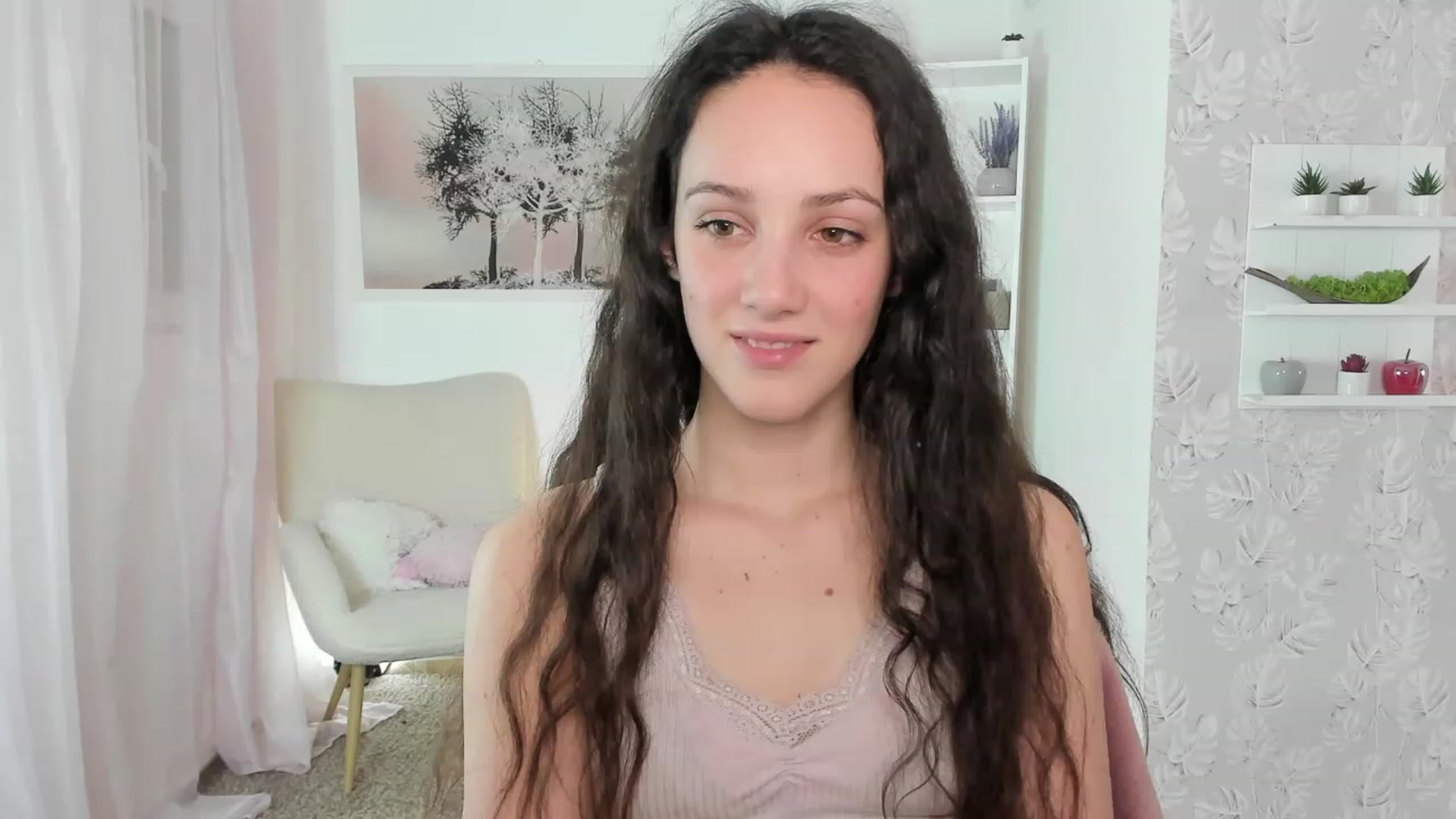 Gallery image thumbnail from Sophie_Rain18's myfreecams stream on, 04/21/2023, 15:25 image 3 of 20