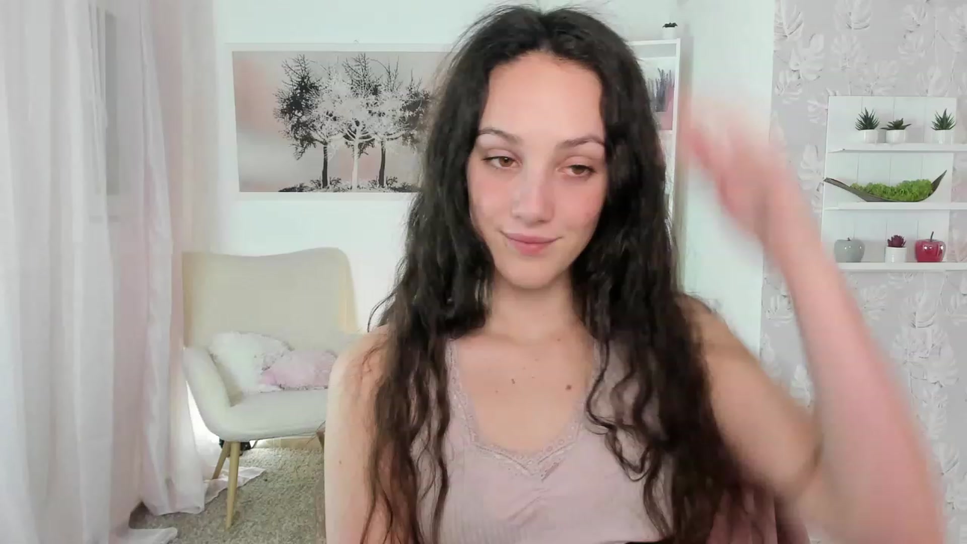 Gallery image thumbnail from Sophie_Rain18's myfreecams stream on, 04/21/2023, 15:25 image 14 of 20