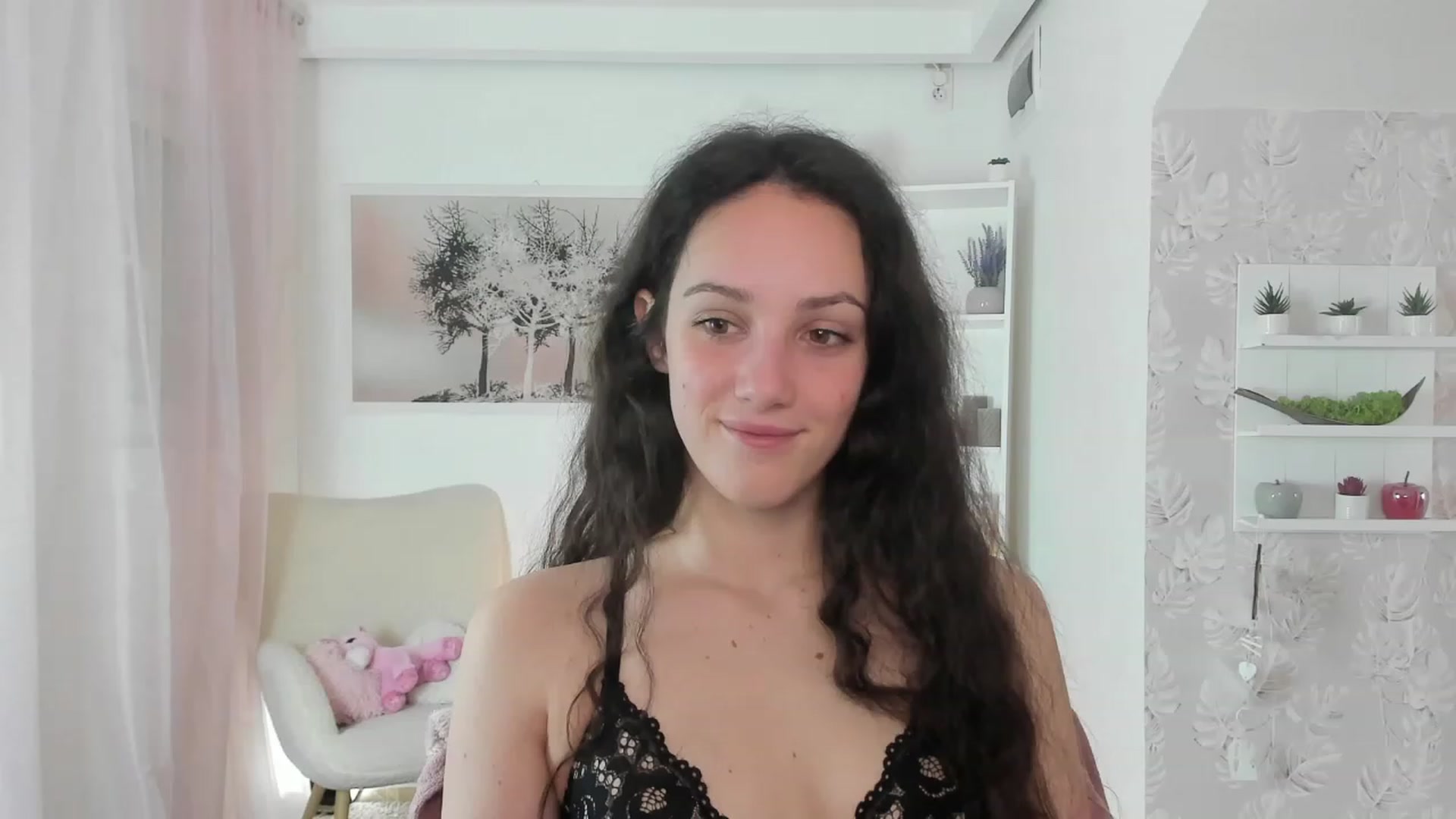 Gallery image thumbnail from Sophie_Rain18's myfreecams stream on, 04/25/2023, 14:57 image 12 of 20