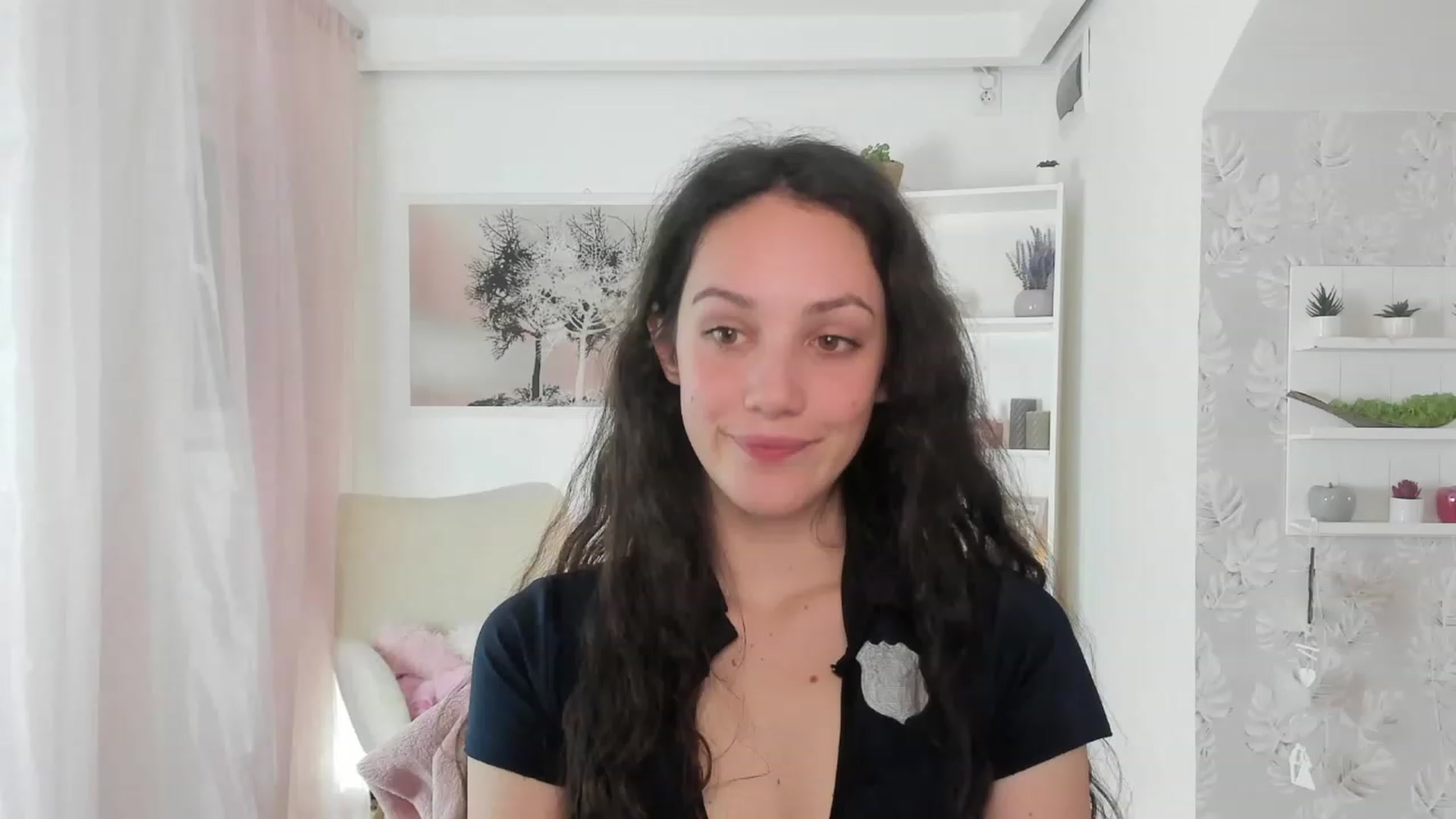 Gallery image thumbnail from Sophie_Rain18's myfreecams stream on, 04/25/2023, 17:24 image 5 of 20