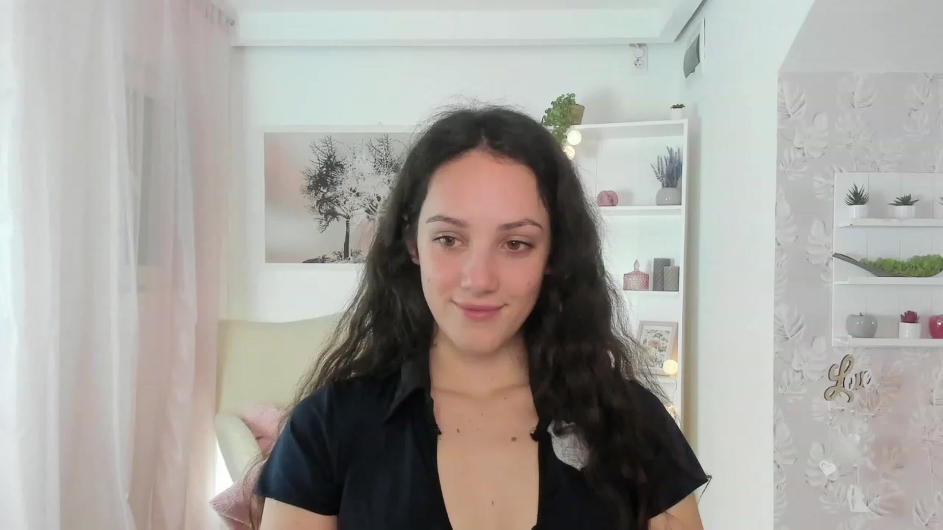 Gallery image thumbnail from Sophie_Rain18's myfreecams stream on, 04/25/2023, 17:24 image 17 of 20