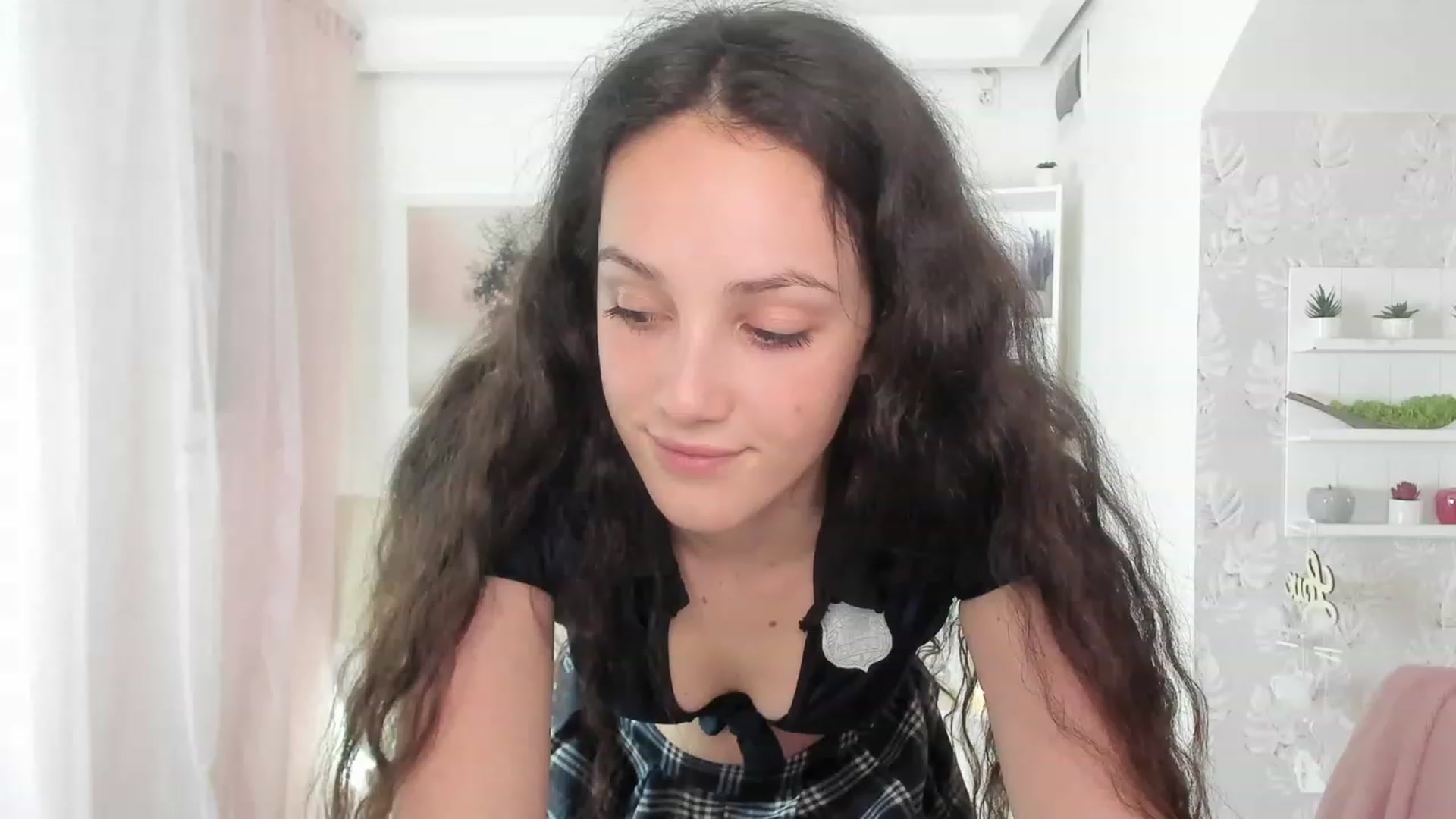 Gallery image thumbnail from Sophie_Rain18's myfreecams stream on, 04/25/2023, 17:24 image 10 of 20