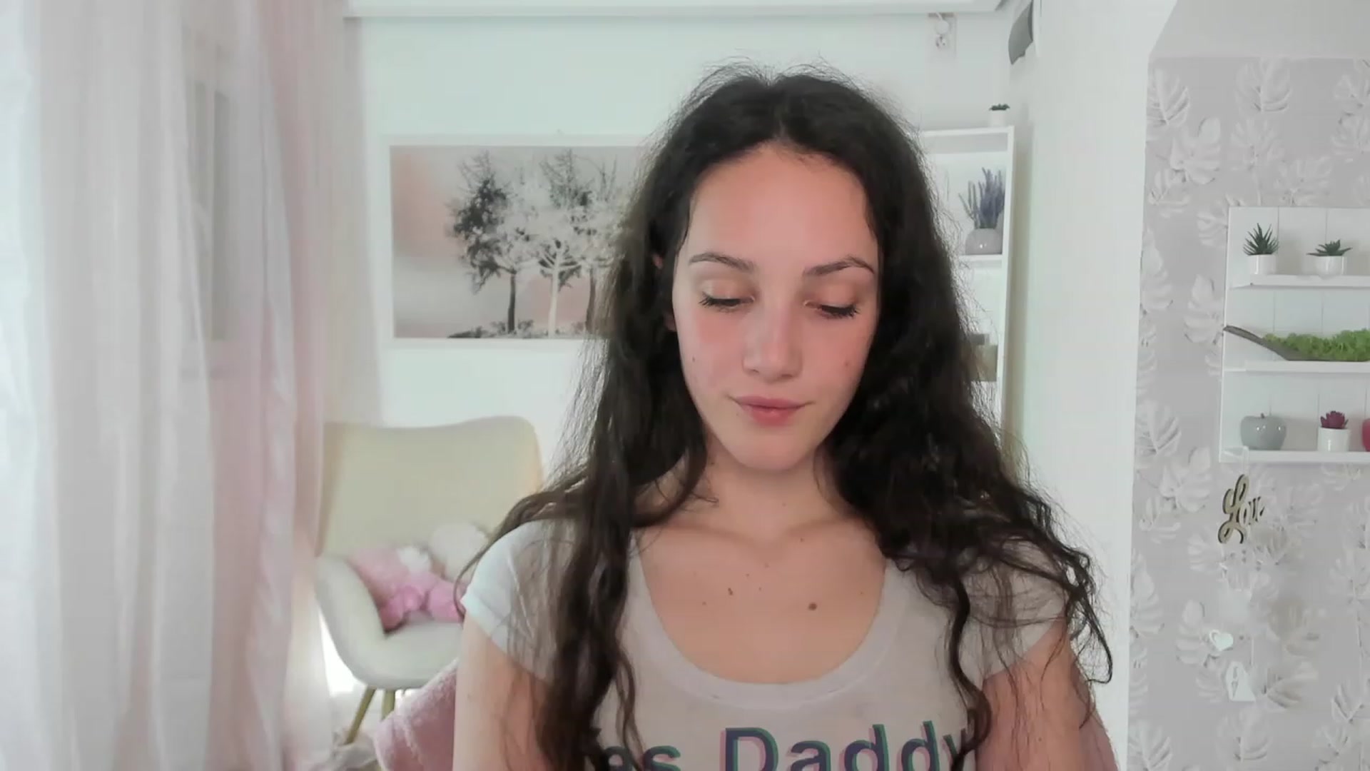 Gallery image thumbnail from Sophie_Rain18's myfreecams stream on, 04/26/2023, 15:49 image 7 of 20