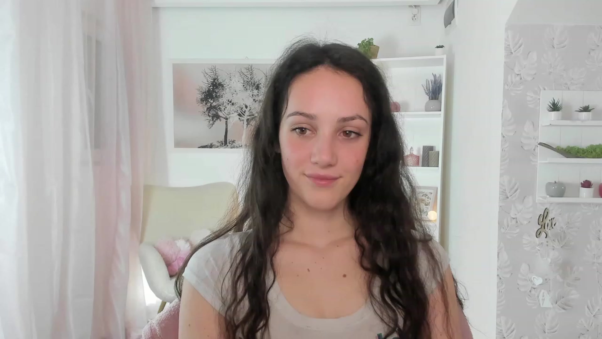 Gallery image thumbnail from Sophie_Rain18's myfreecams stream on, 04/26/2023, 15:49 image 12 of 20