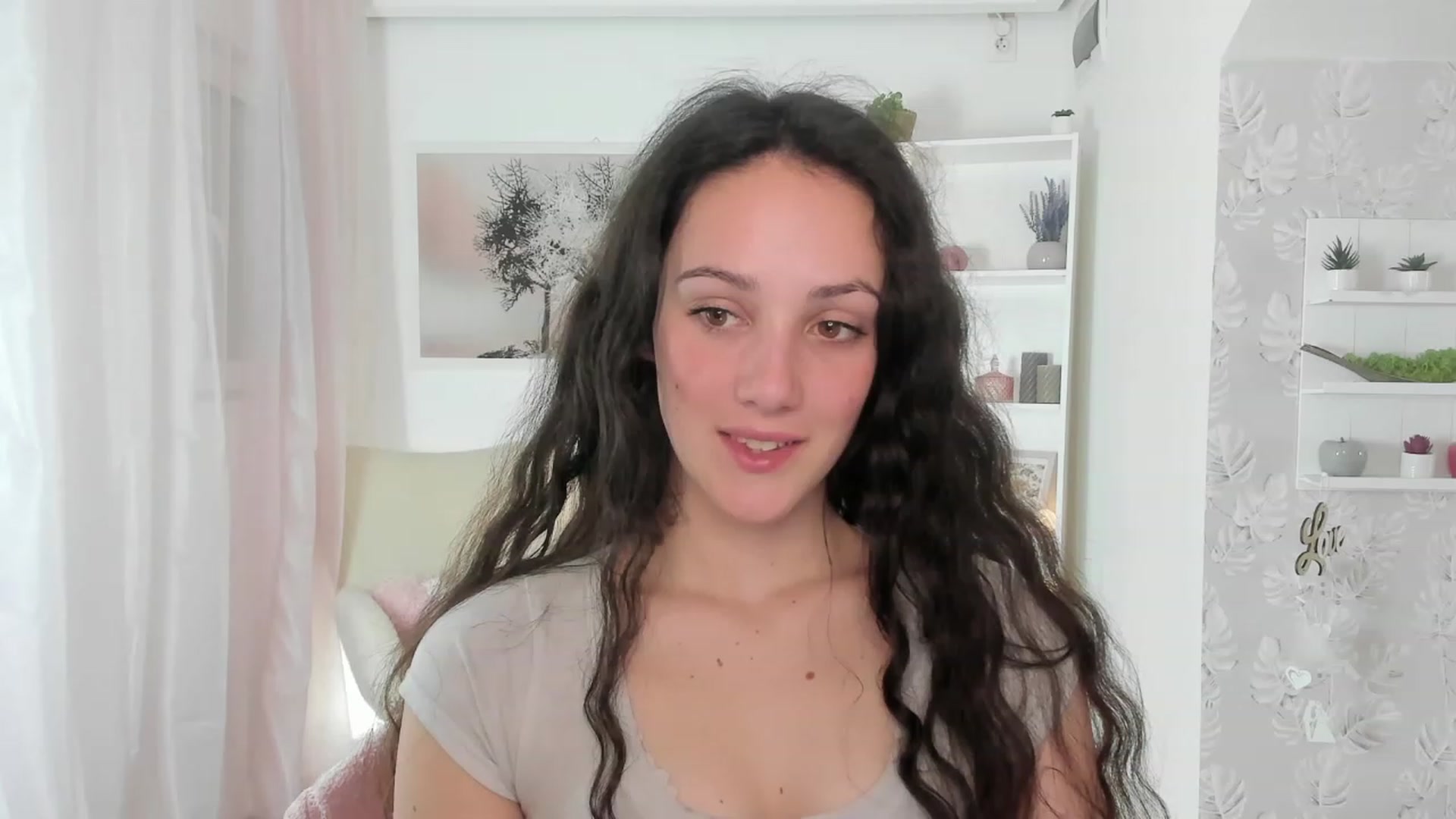 Gallery image thumbnail from Sophie_Rain18's myfreecams stream on, 04/26/2023, 15:49 image 1 of 20