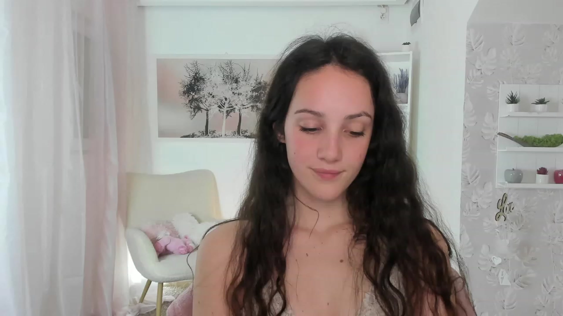 Gallery image thumbnail from Sophie_Rain18's myfreecams stream on, 04/26/2023, 17:49 image 18 of 20