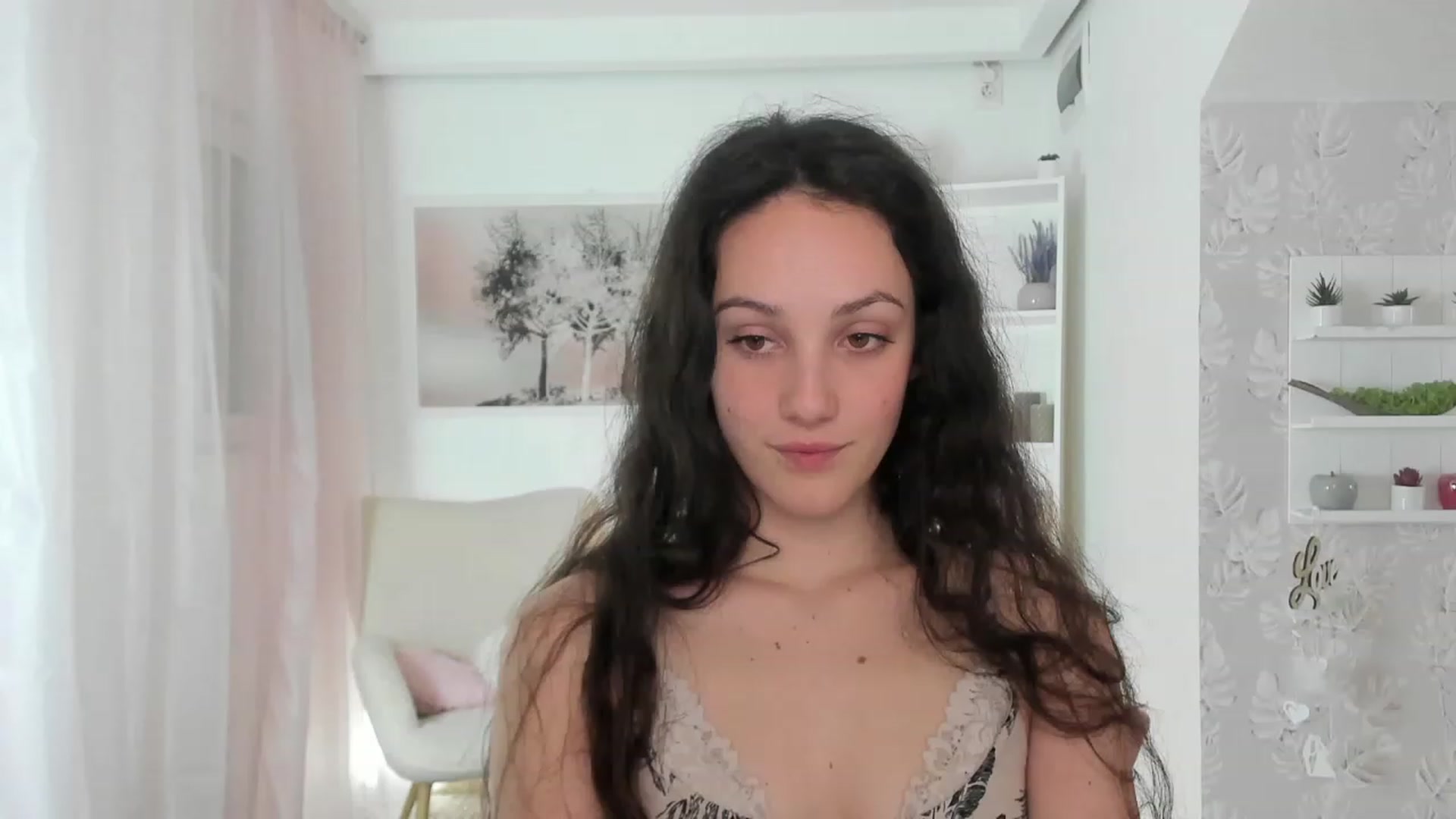 Gallery image thumbnail from Sophie_Rain18's myfreecams stream on, 04/27/2023, 17:42 image 12 of 20