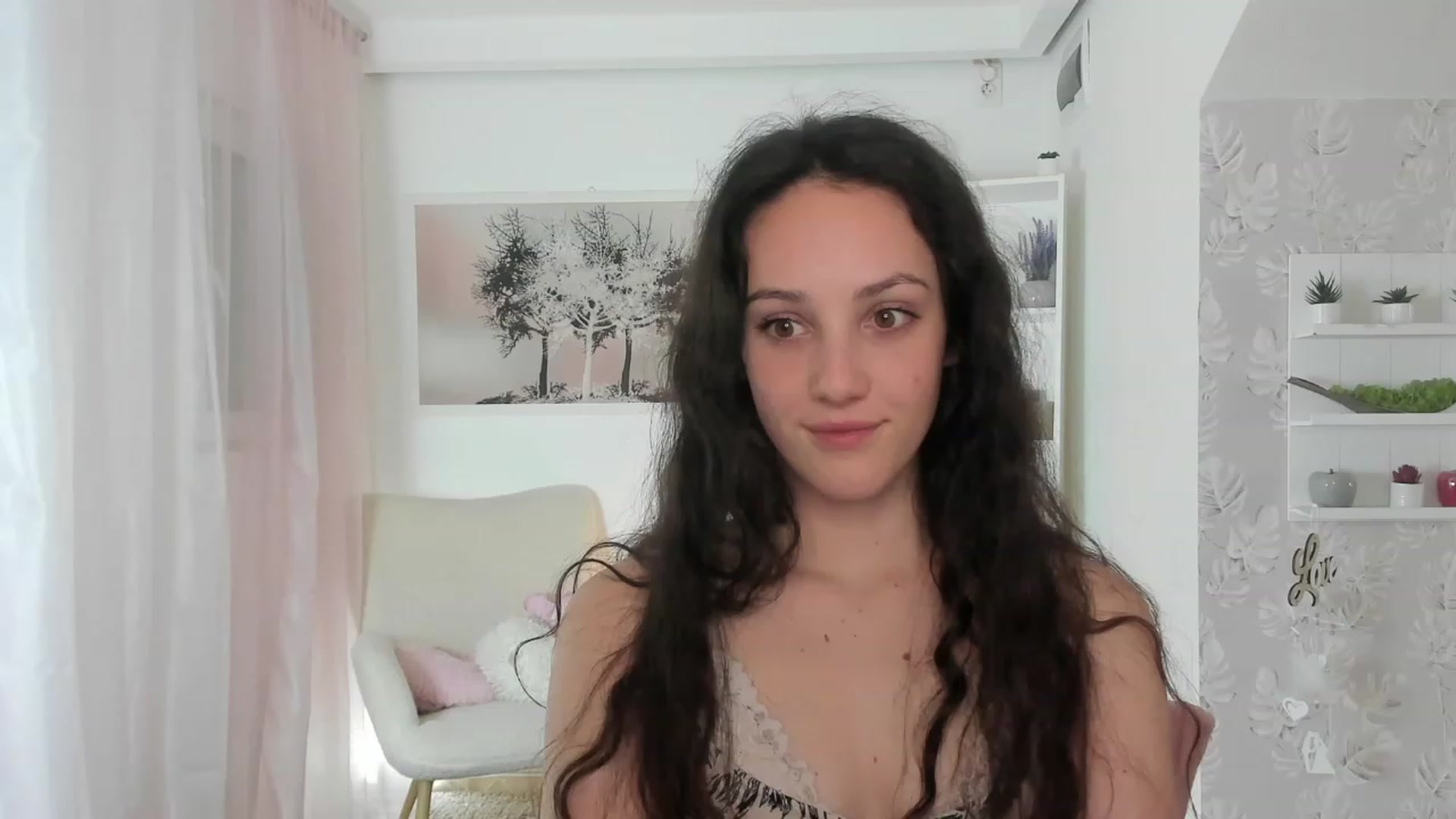 Gallery image thumbnail from Sophie_Rain18's myfreecams stream on, 04/27/2023, 17:42 image 6 of 20