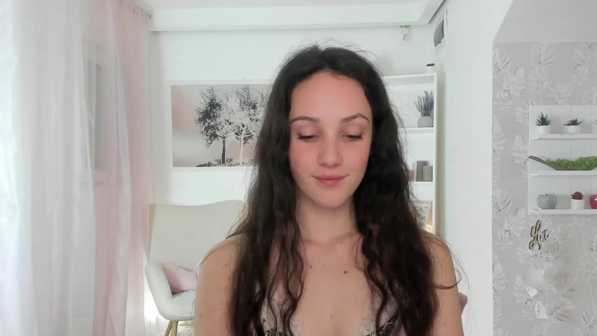 Gallery image thumbnail from Sophie_Rain18's myfreecams stream on, 04/27/2023, 17:42 image 13 of 20