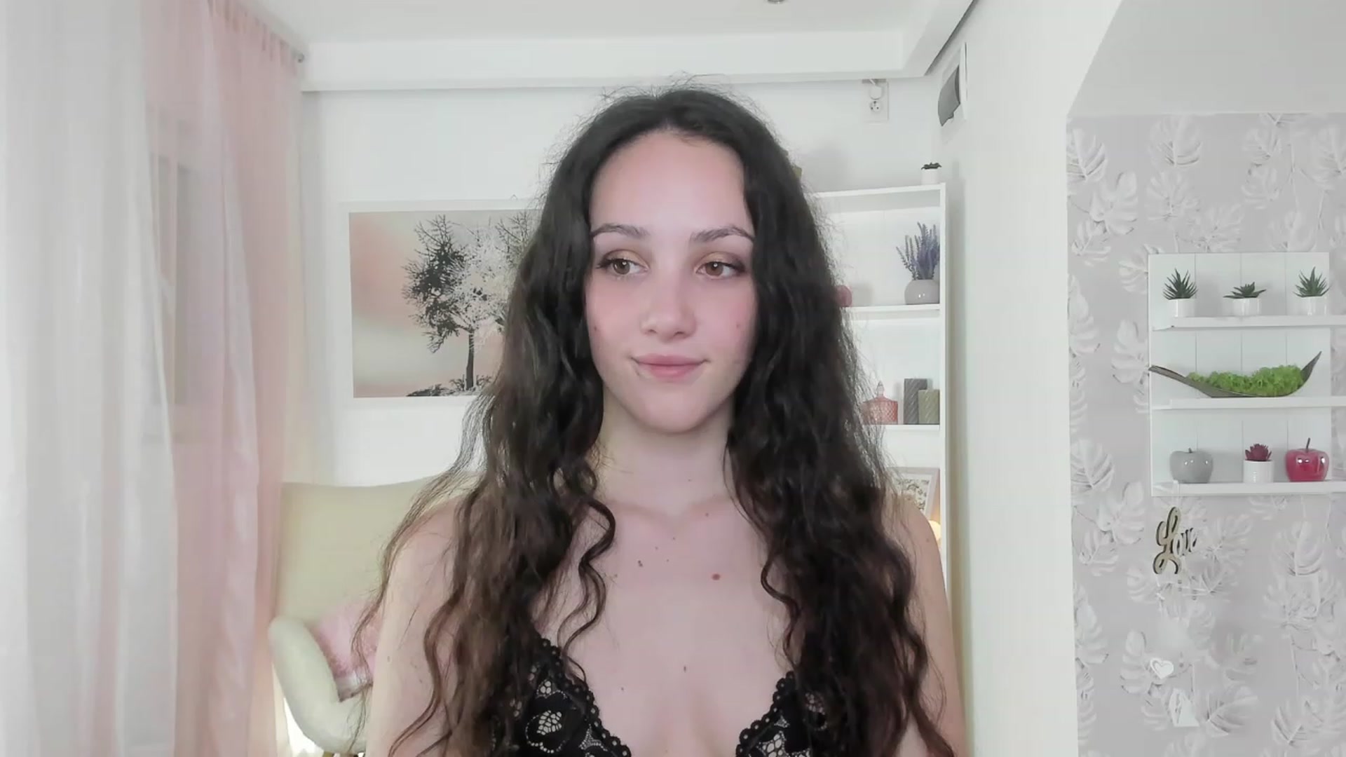 Gallery image thumbnail from Sophie_Rain18's myfreecams stream on, 04/28/2023, 15:18 image 14 of 20