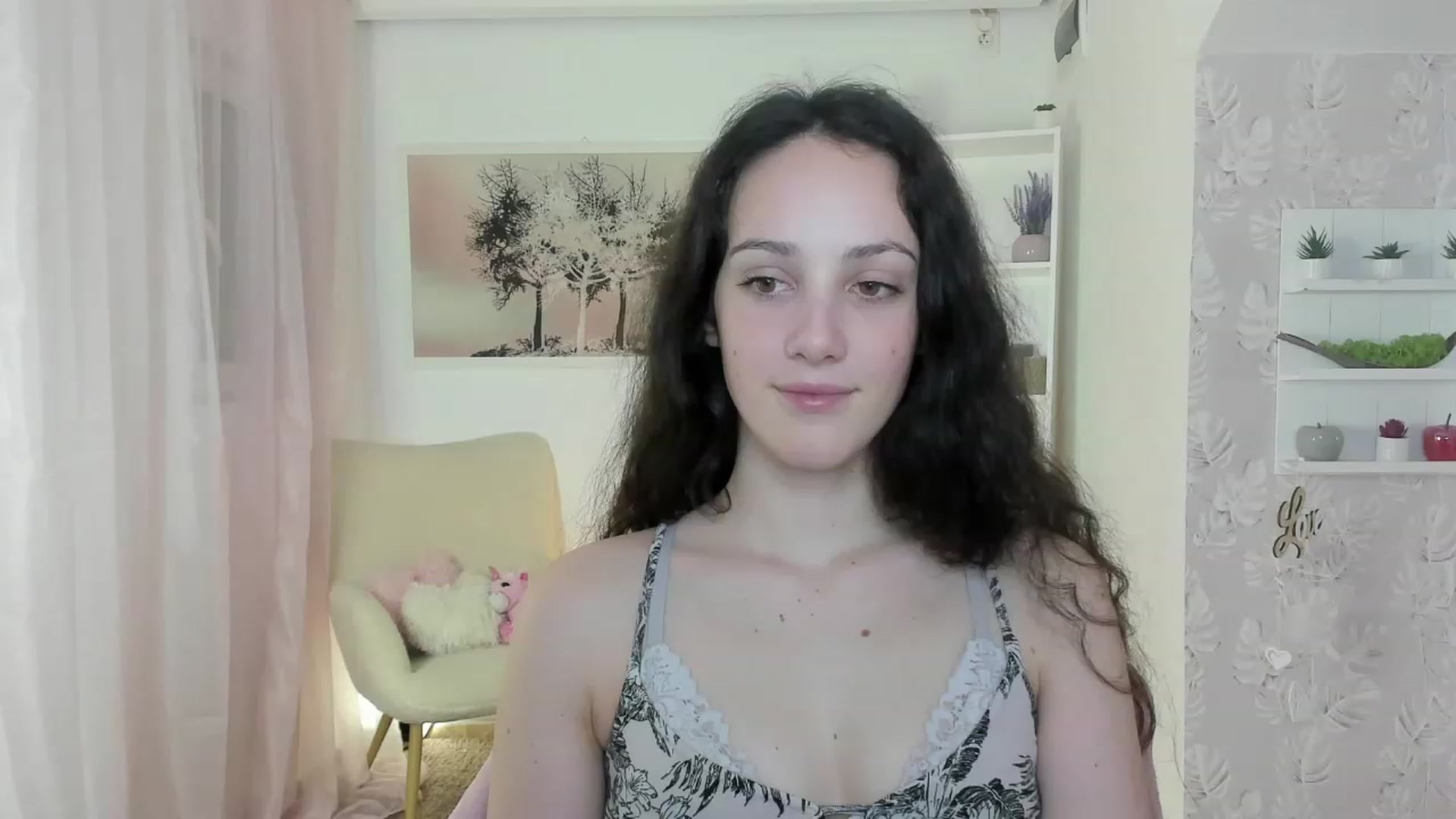 Gallery image thumbnail from Sophie_Rain18's myfreecams stream on, 05/03/2023, 15:57 image 18 of 20