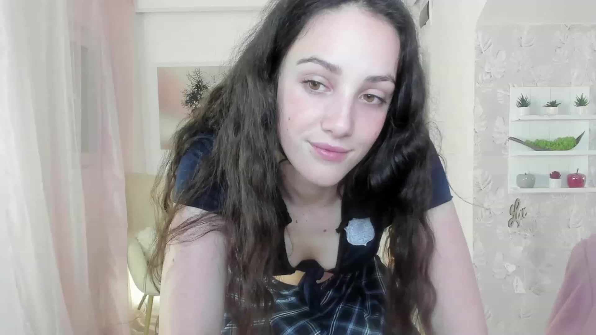 Gallery image thumbnail from Sophie_Rain18's myfreecams stream on, 05/08/2023, 17:31 image 4 of 20