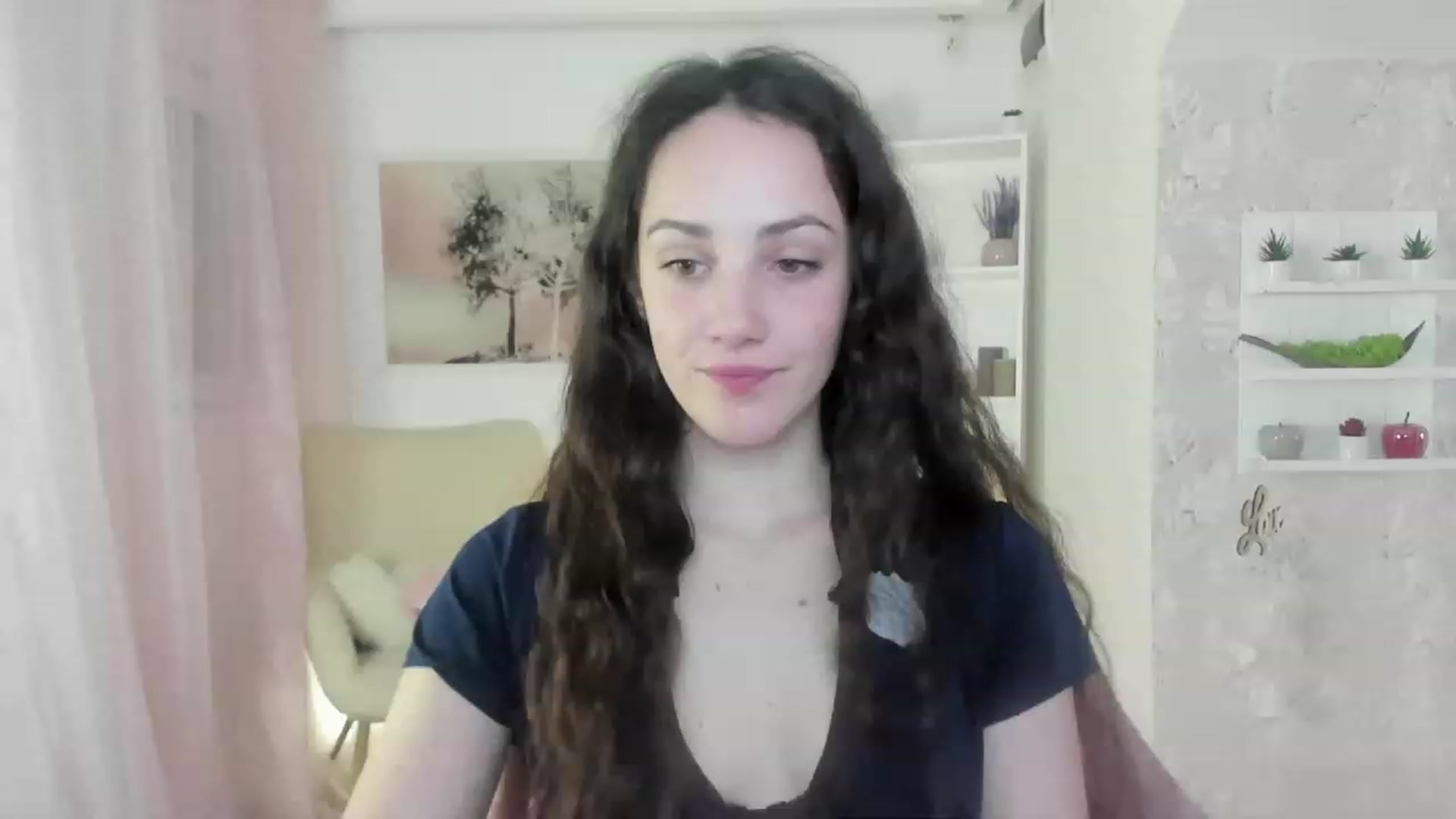 Gallery image thumbnail from Sophie_Rain18's myfreecams stream on, 05/08/2023, 17:31 image 17 of 20