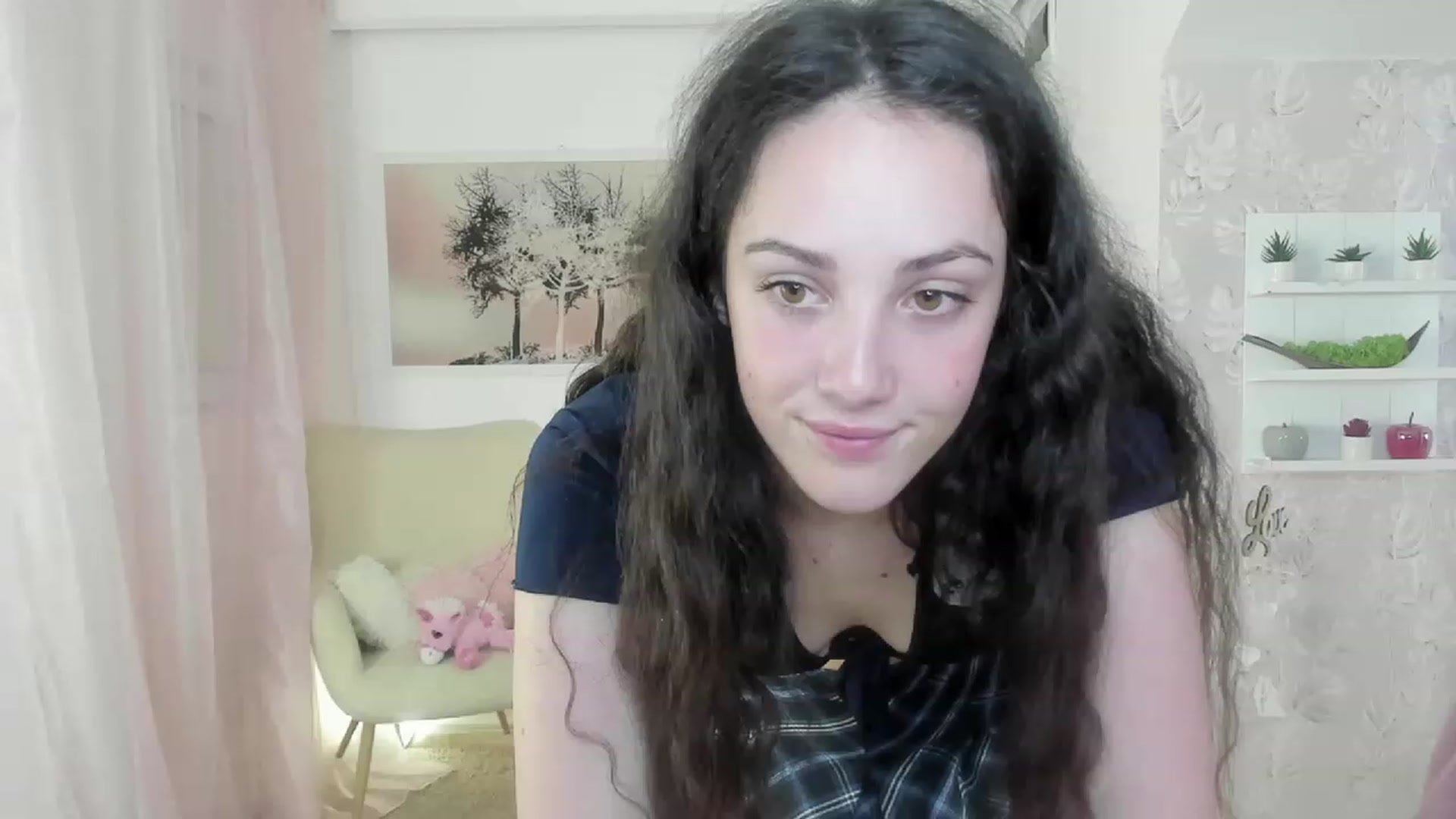 Gallery image thumbnail from Sophie_Rain18's myfreecams stream on, 05/08/2023, 17:31 image 3 of 20