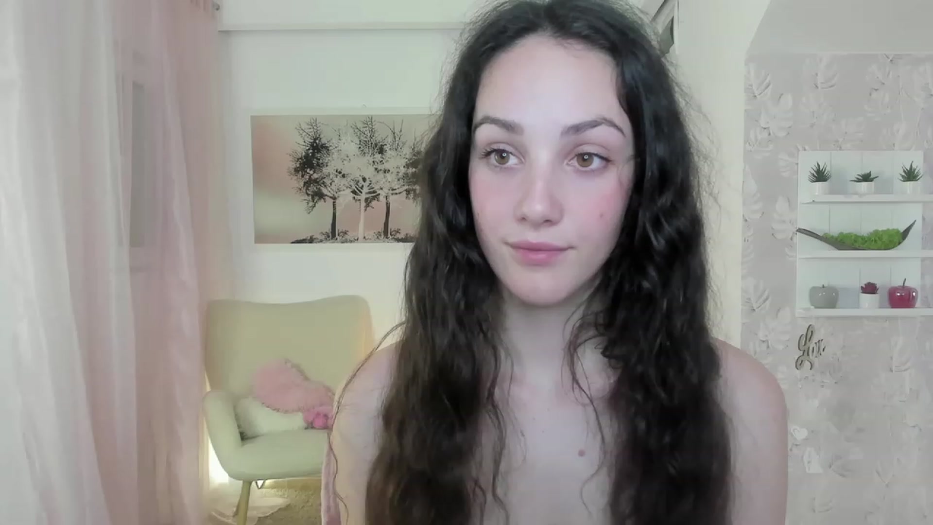 Gallery image thumbnail from Sophie_Rain18's myfreecams stream on, 05/08/2023, 19:23 image 20 of 20