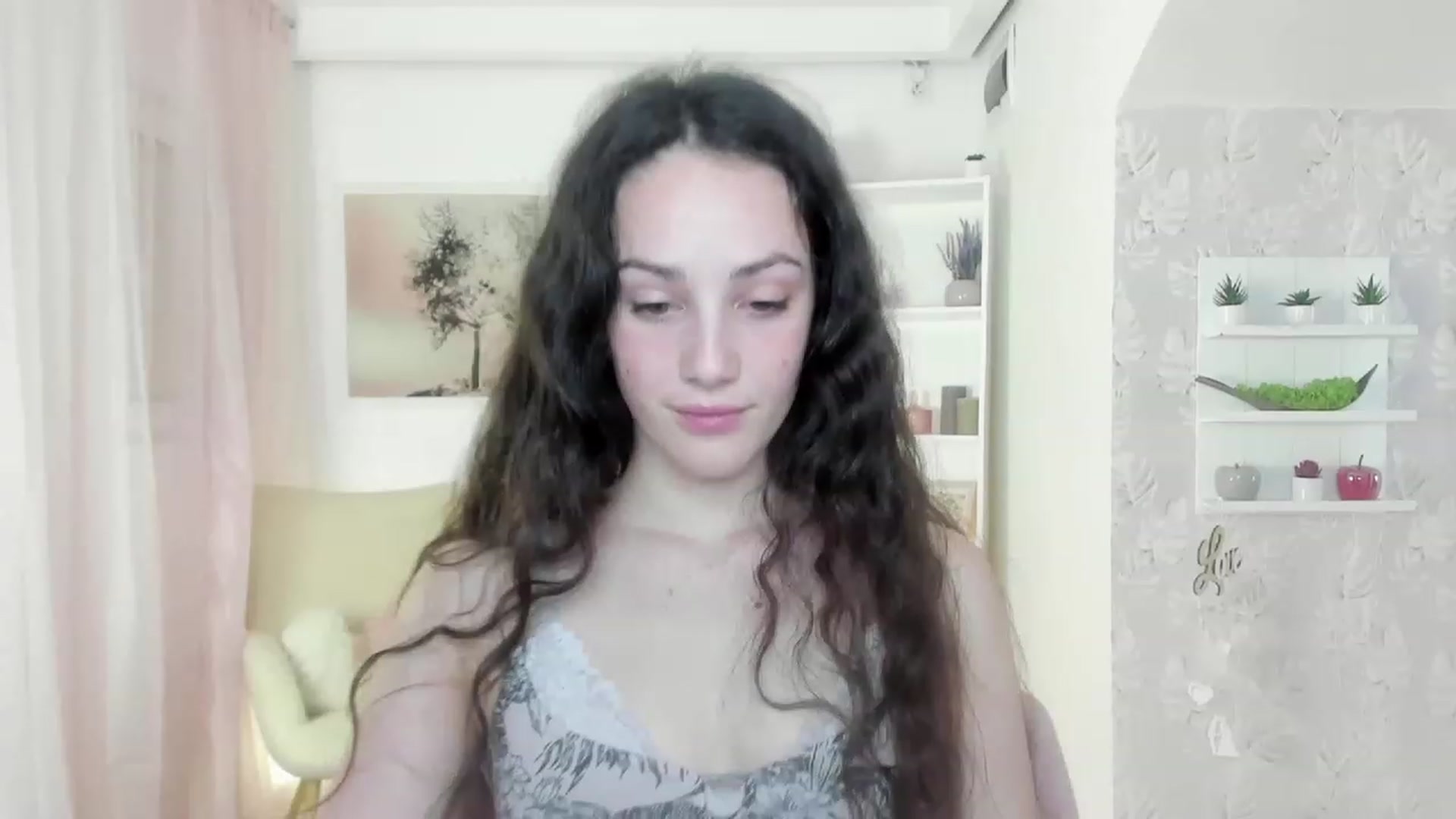 Gallery image thumbnail from Sophie_Rain18's myfreecams stream on, 05/09/2023, 17:00 image 17 of 20