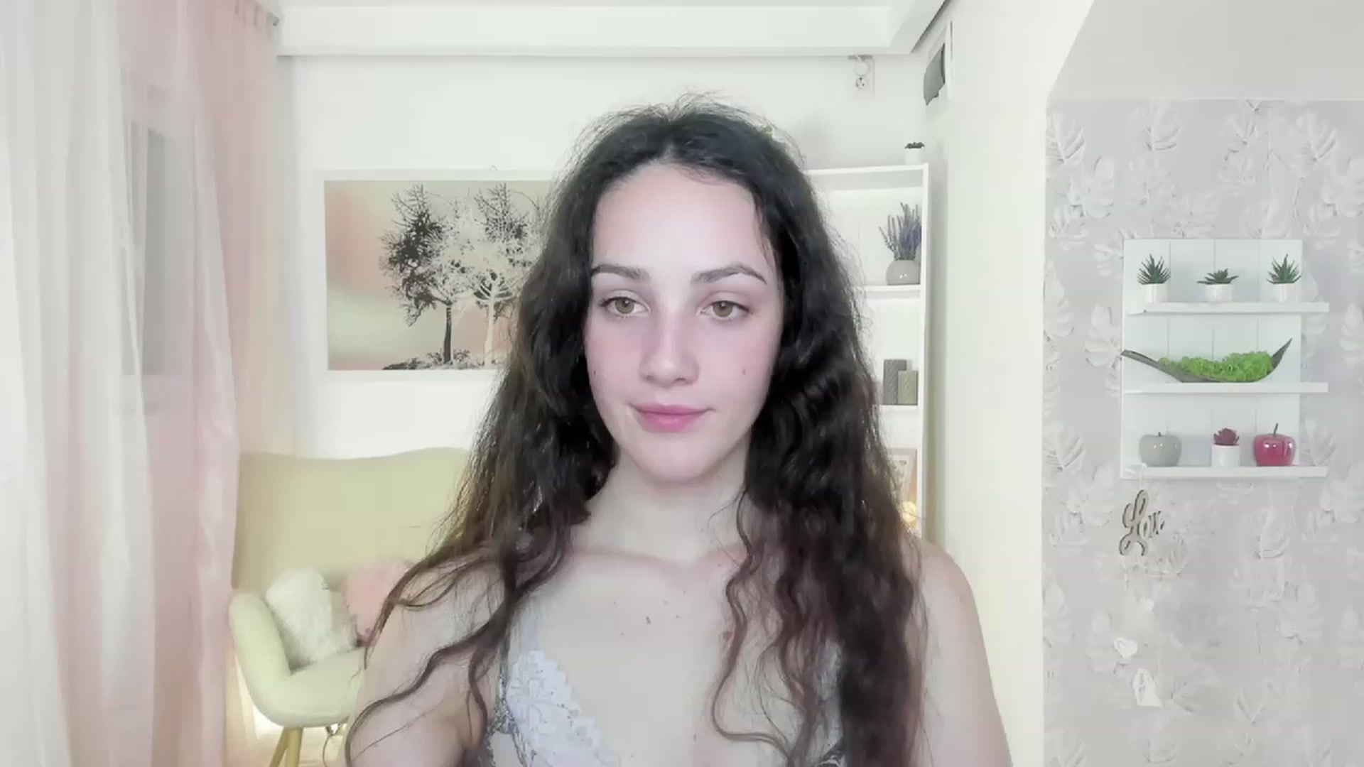 Gallery image thumbnail from Sophie_Rain18's myfreecams stream on, 05/09/2023, 17:00 image 18 of 20