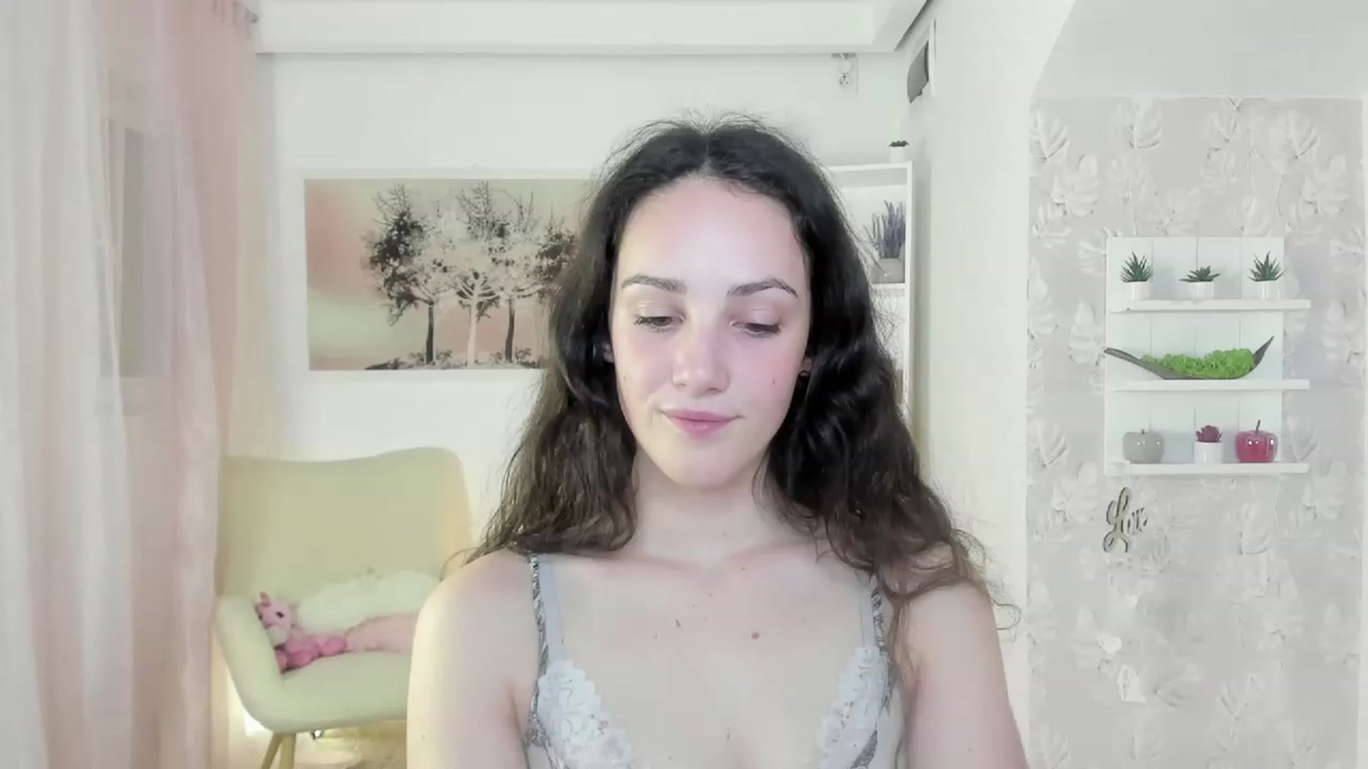 Gallery image thumbnail from Sophie_Rain18's myfreecams stream on, 05/09/2023, 18:46 image 10 of 20
