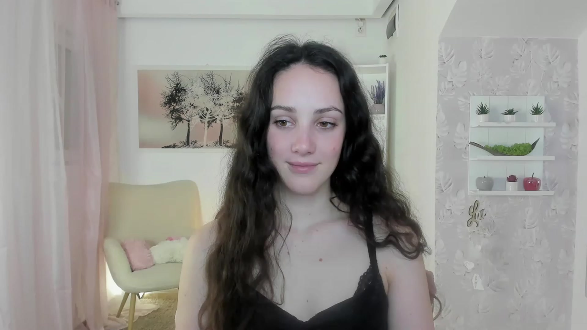 Gallery image thumbnail from Sophie_Rain18's myfreecams stream on, 05/10/2023, 15:03 image 12 of 20