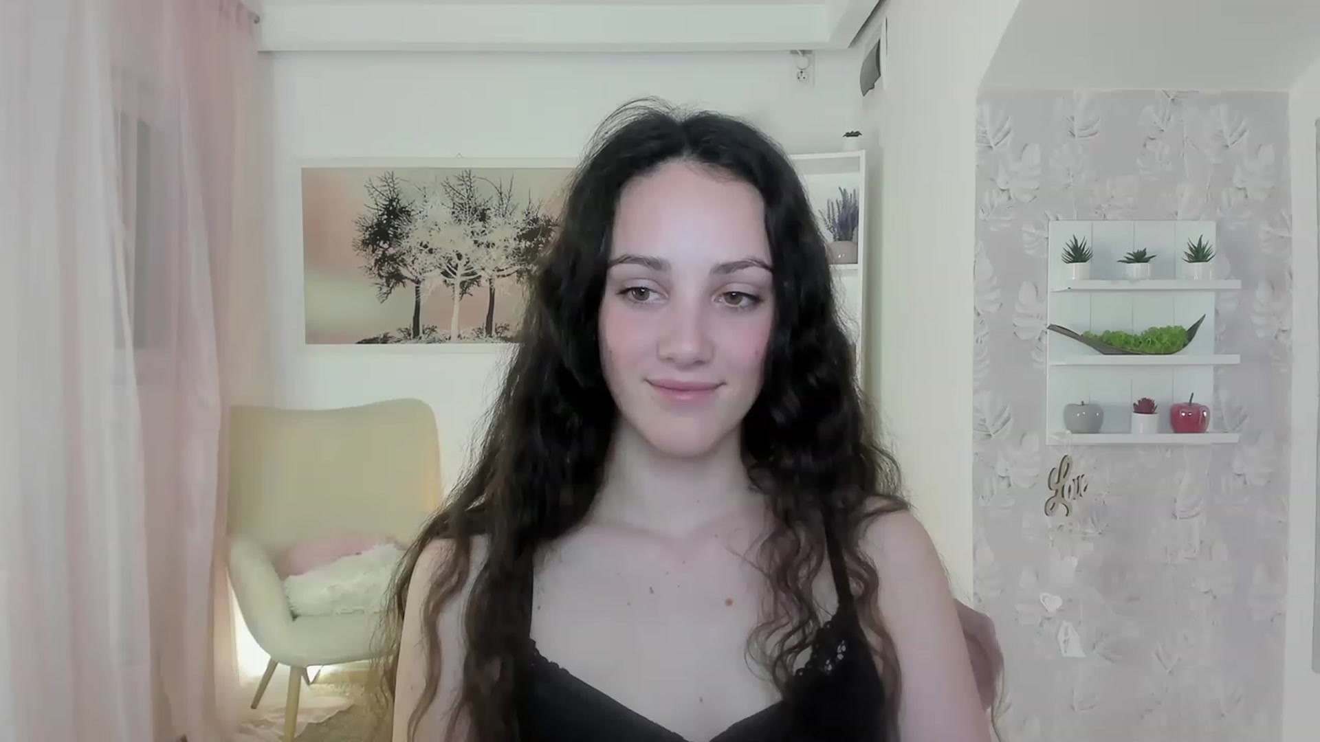 Gallery image thumbnail from Sophie_Rain18's myfreecams stream on, 05/10/2023, 17:47 image 19 of 20